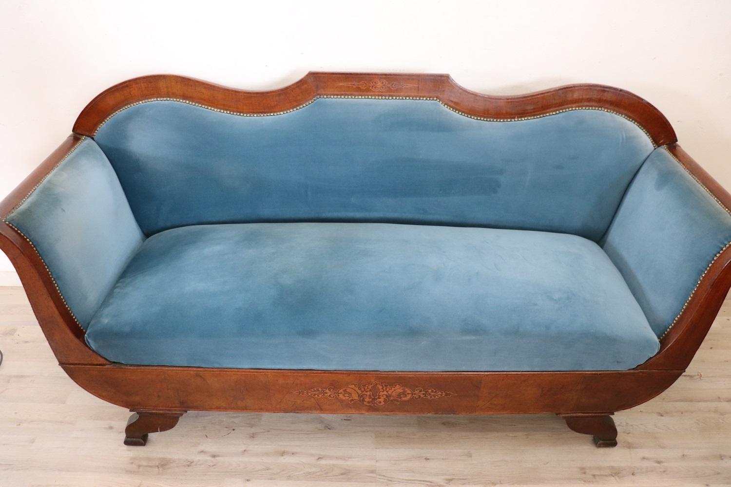 19th Century Italian Charles X Inlaid Walnut Antique Large Settee In Good Condition For Sale In Casale Monferrato, IT
