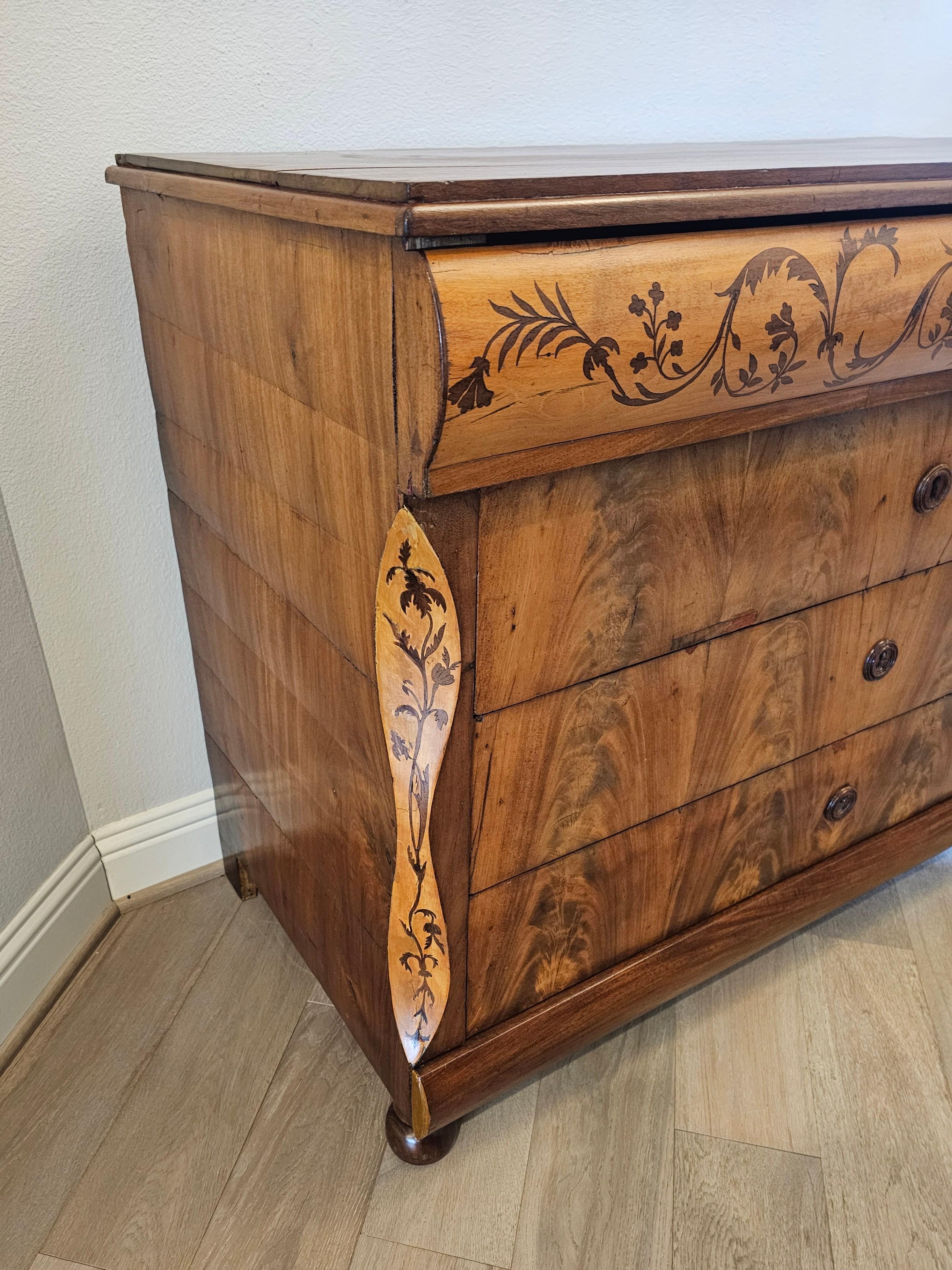 Cherry 19th Century Italian Charles X Period Flame Mahogany Chest of Drawers For Sale
