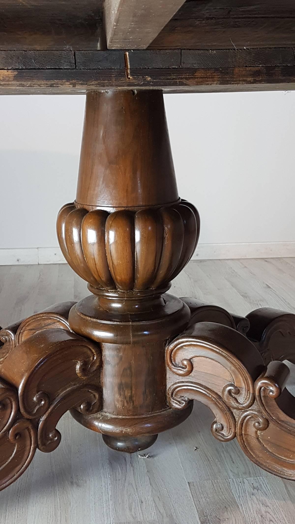 19th Century Italian Charles X Walnut Carved Inlay Round Table 4