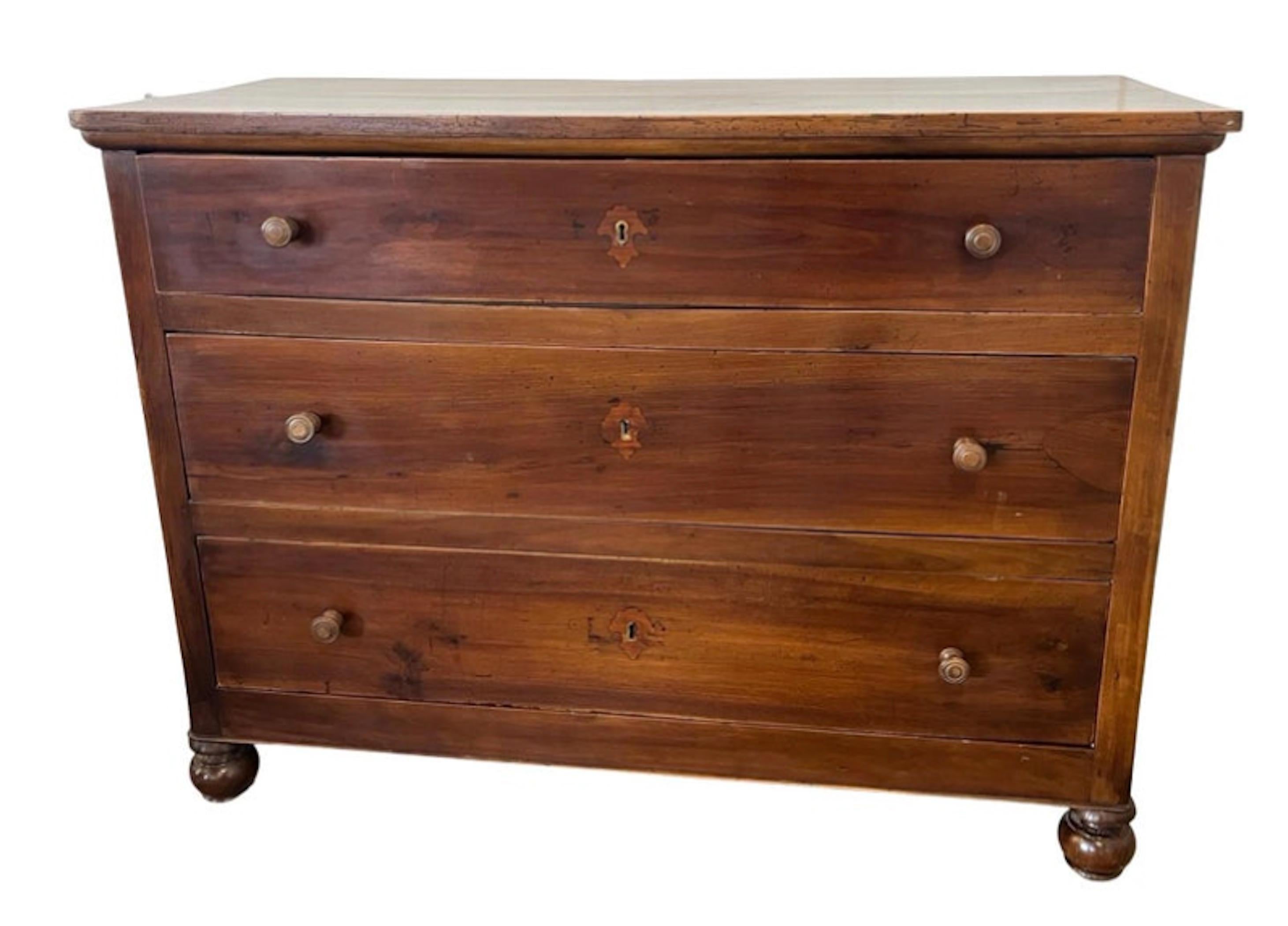 19th Century Italian Charles X Walnut Chest Of Drawers / Commode