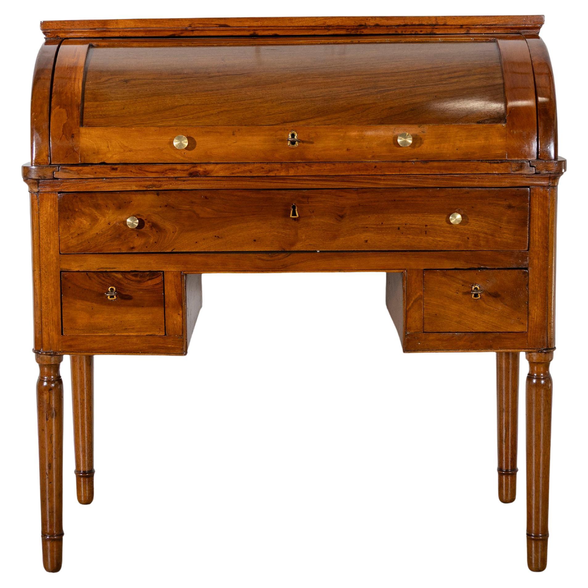 Scrivania a cilindro in noce Charles X dell
Ottocento italiano