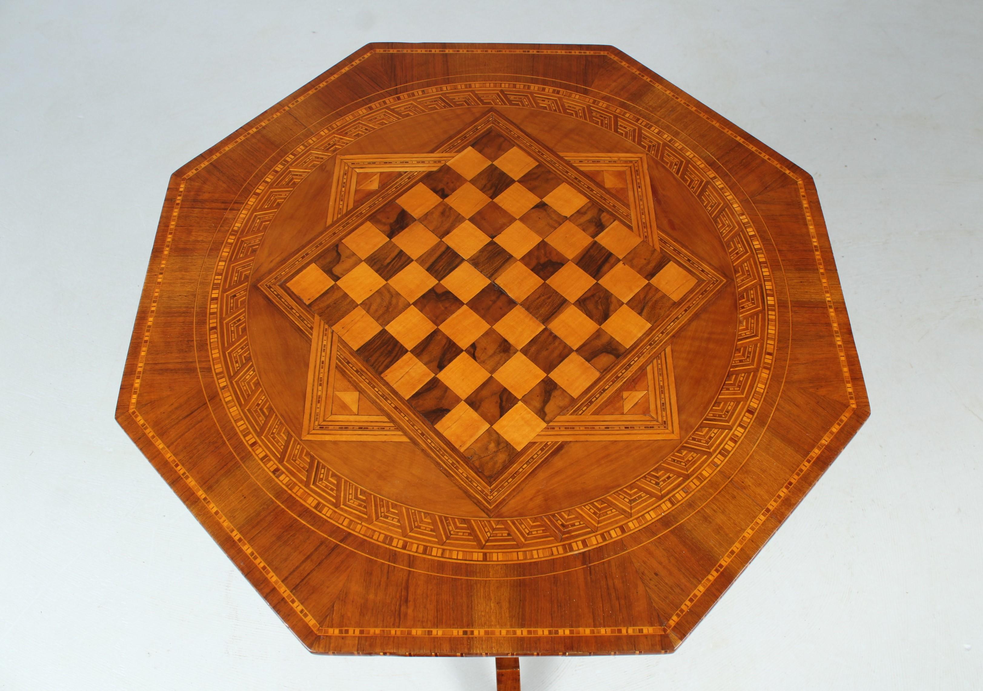 19th Century Italian Chess Table with Rich Marquetry 2