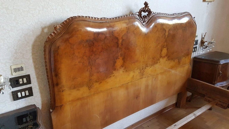 19th Century Italian Chippendale Bombay in Burl Walnut ...