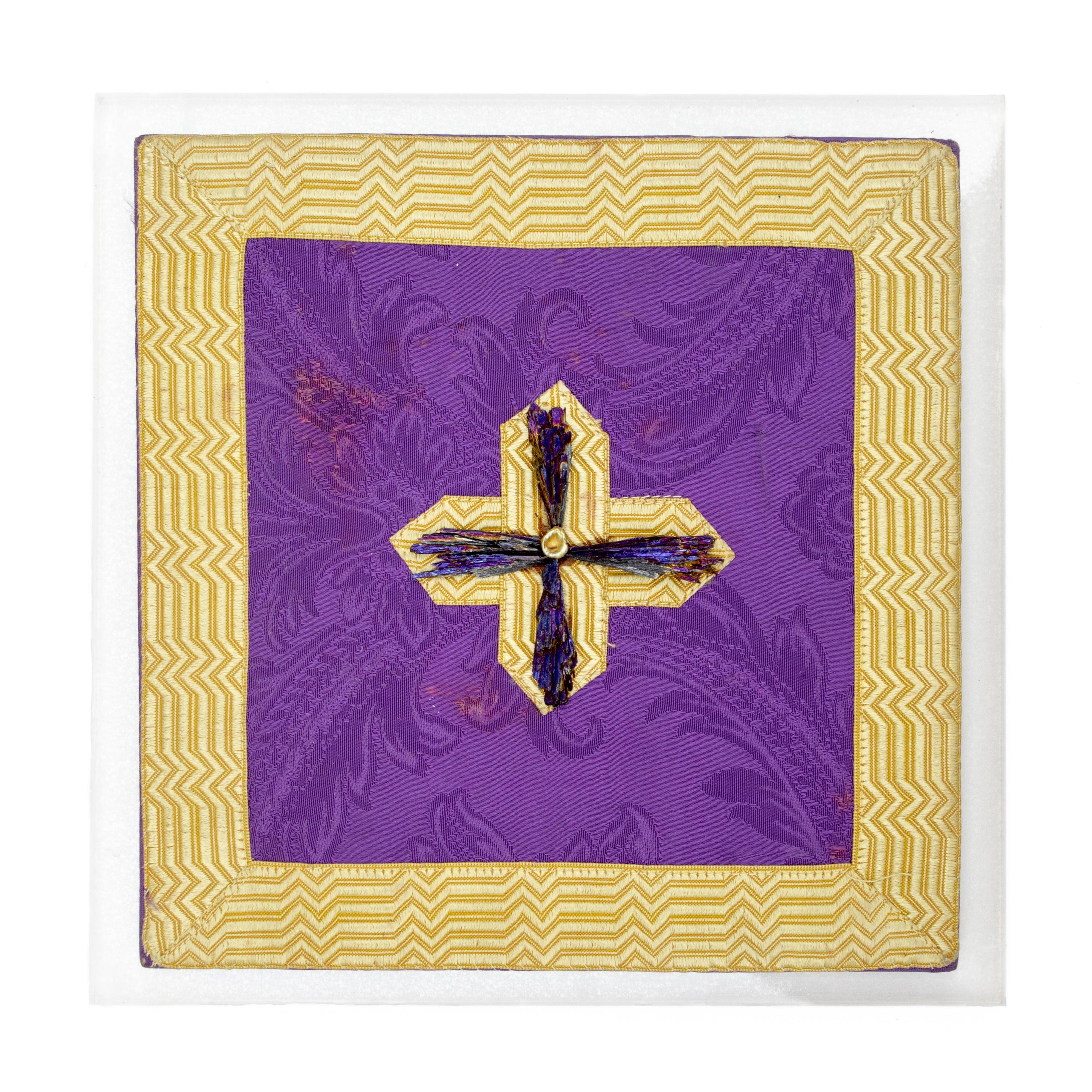 19th Century Italian Church Offertory Bag in Purple with Ecclesiastical Trim In Good Condition For Sale In Dublin, Dalkey