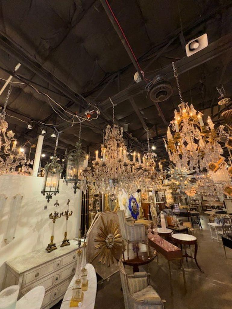 Italiano Lampadario italiano del XIX secolo in cristallo e ametista in vendita