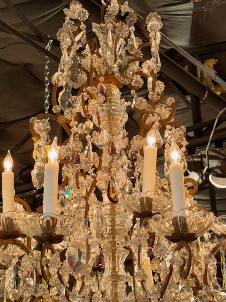 Lampadario italiano del XIX secolo in cristallo e ametista In condizioni buone in vendita a Dallas, TX