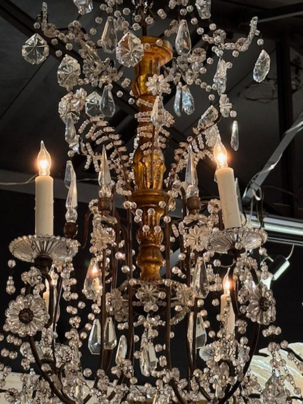 Cristallo Lampadario in cristallo italiano del XIX secolo in vendita