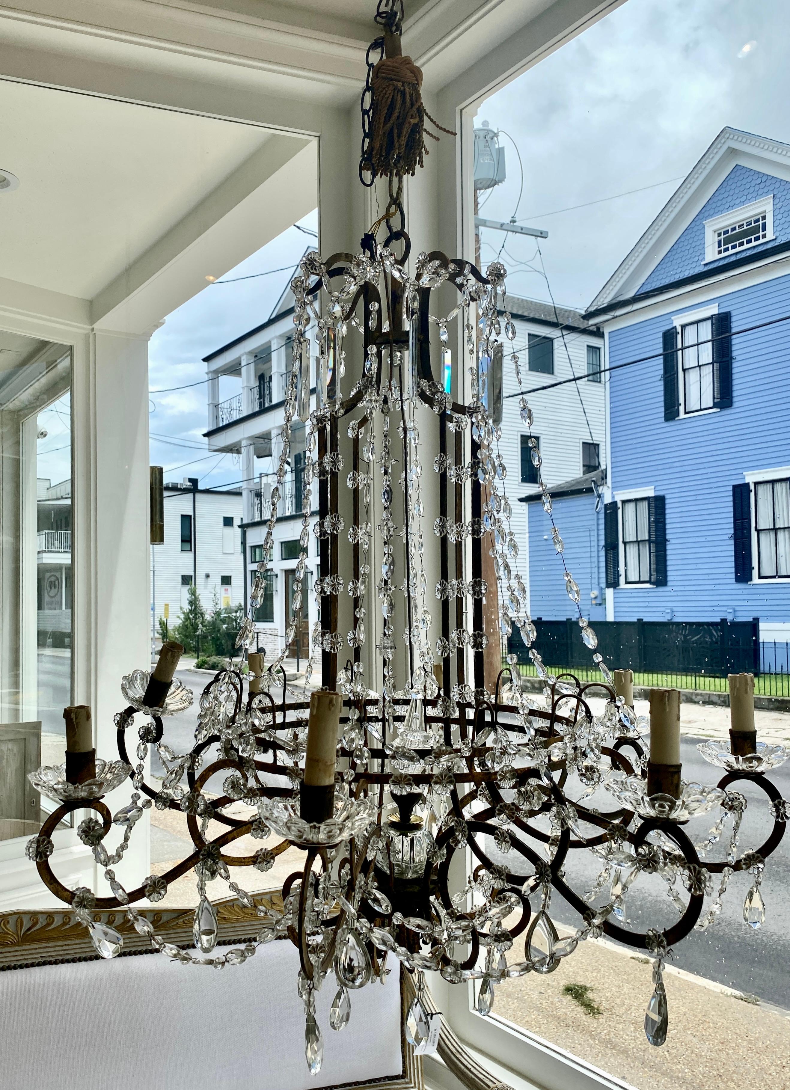 Ferro Lampadario italiano antico in cristallo e ferro del XIX secolo in vendita