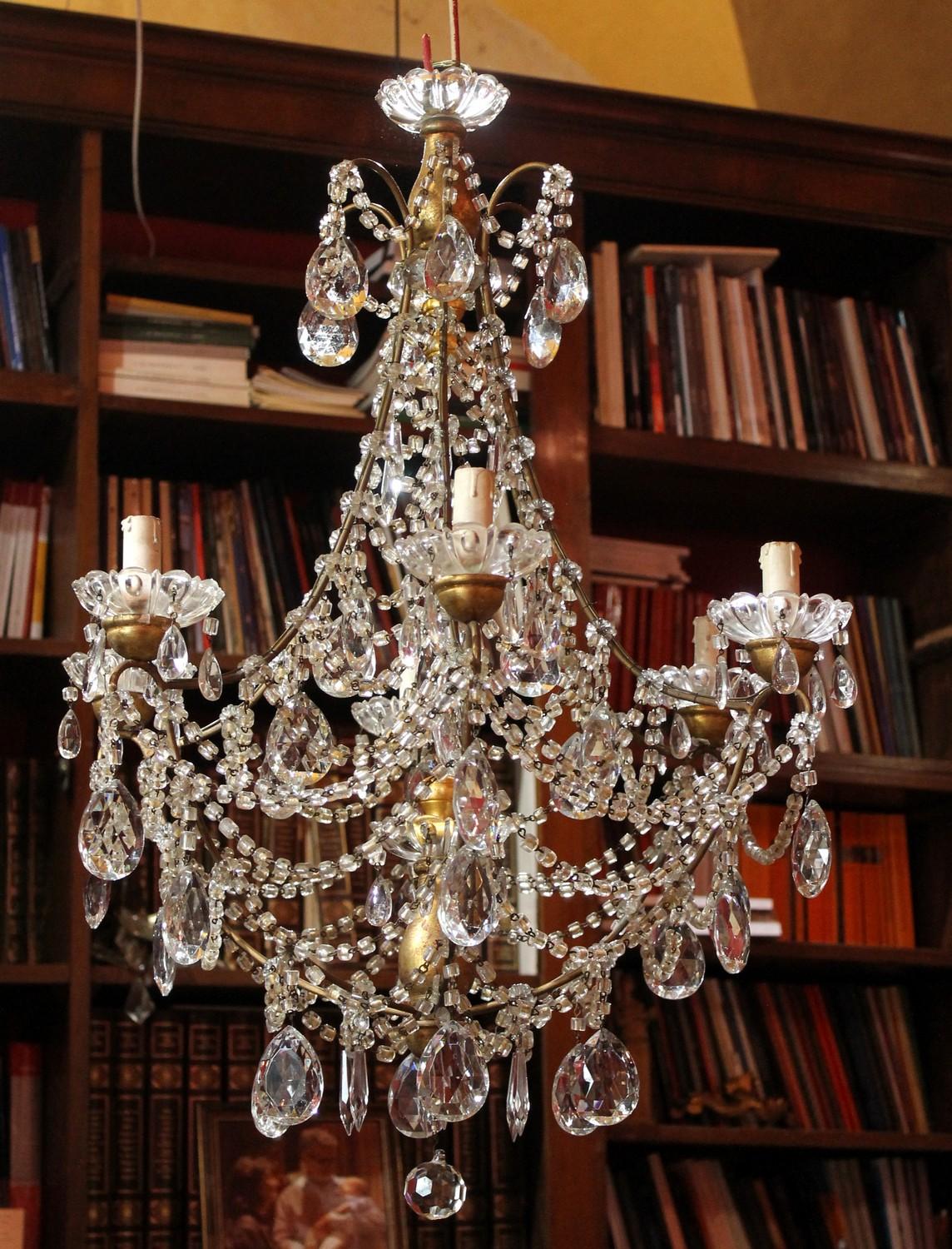 19th Century Italian Cut Crystal Beaded Gilt Iron Bird Cage Structure Chandelier In Good Condition In Firenze, IT