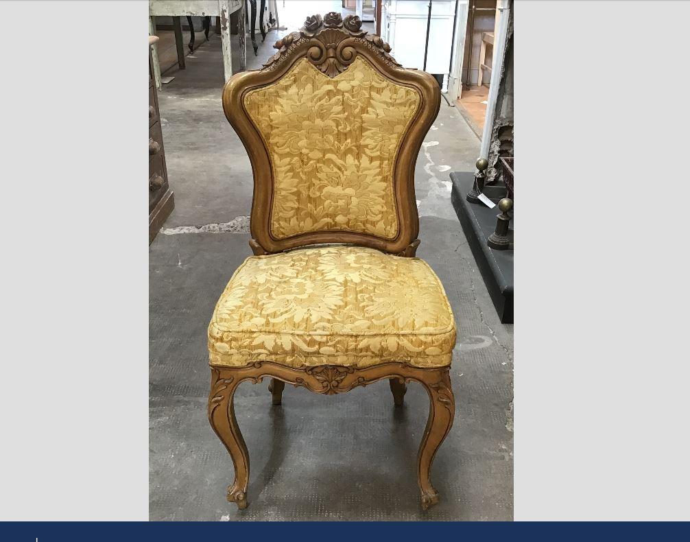 19th Century Italian Dining Room Set Consisting of 1 Round Table and 14 Chairs (Italienisch)