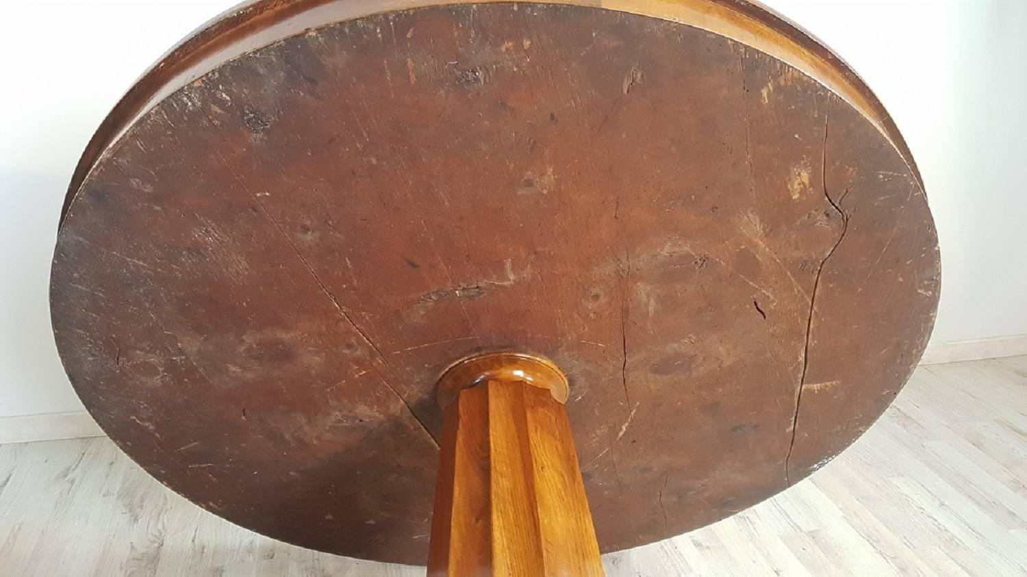 19th Century Italian Empire Walnut Carved Inlay Round Table 7