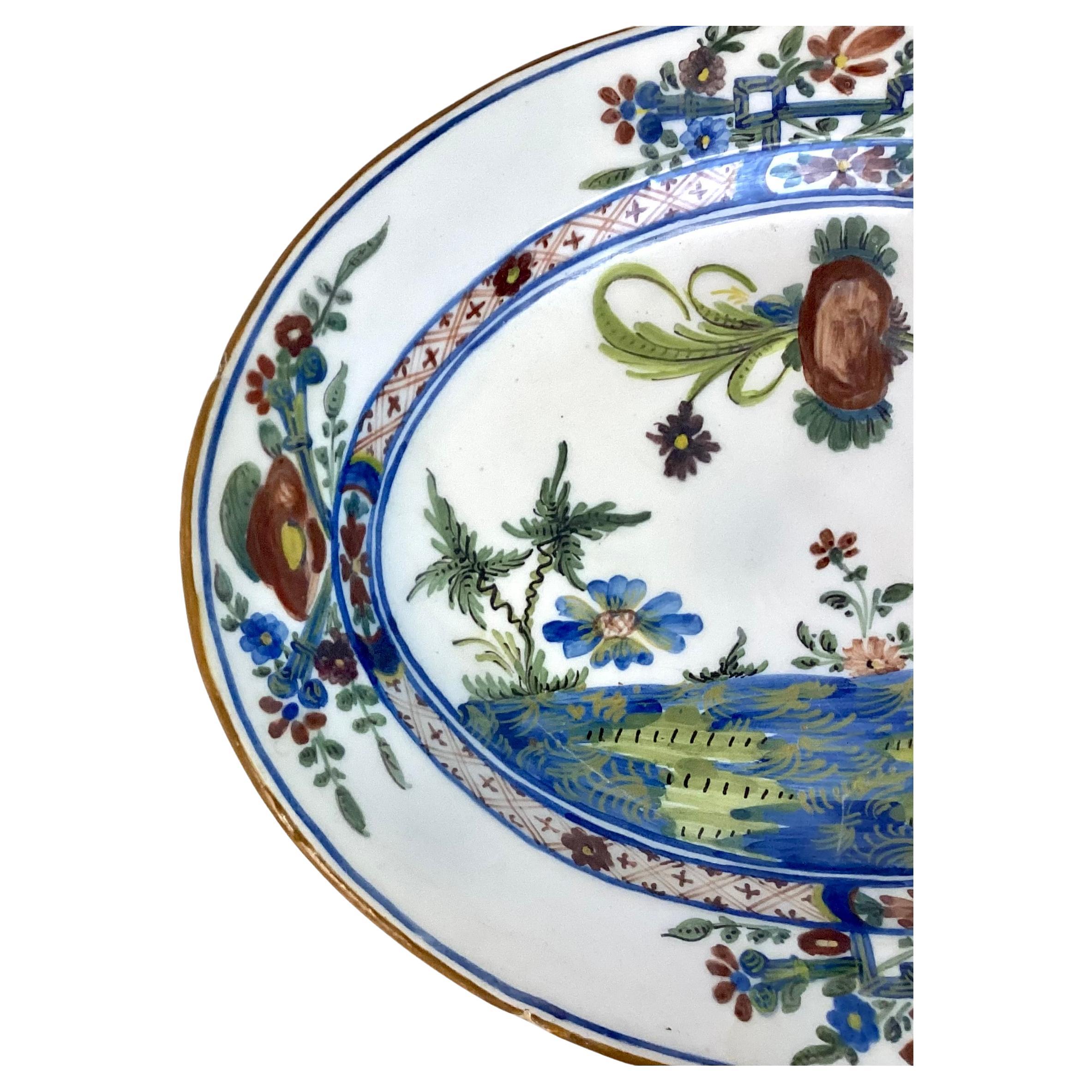 18th Century and Earlier 19th Century Italian Faenza Garofano Serving Platter For Sale