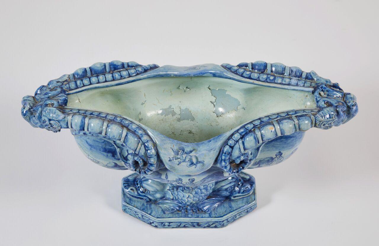 19th Century Italian Faience Jardinere In Good Condition For Sale In Los Angeles, CA