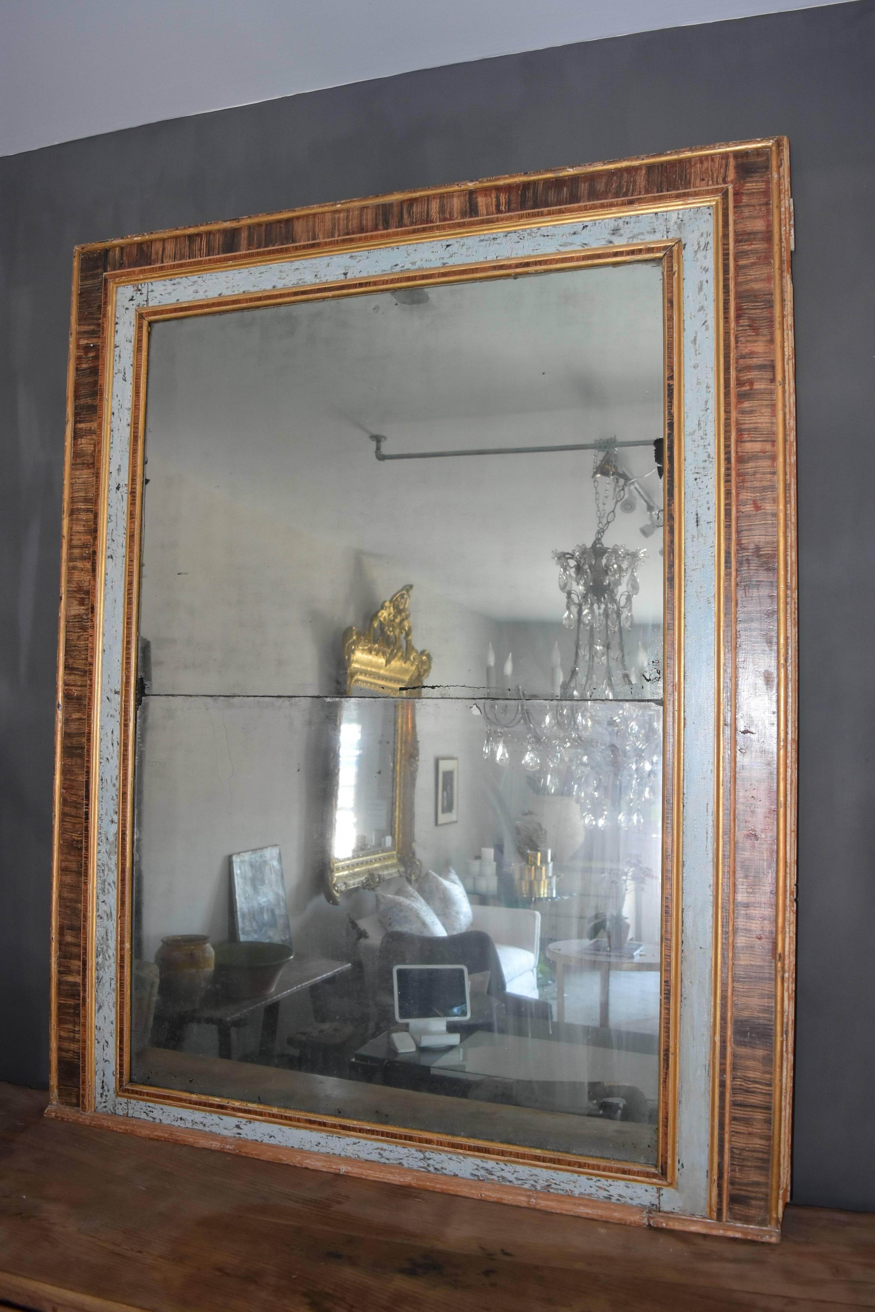 Miroir italien du 19ème siècle avec cadre peint en faux marbre et verre d'origine en vente 11