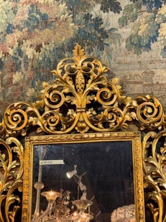 19th Century Italian Florentine Carved and Giltwood Mirror