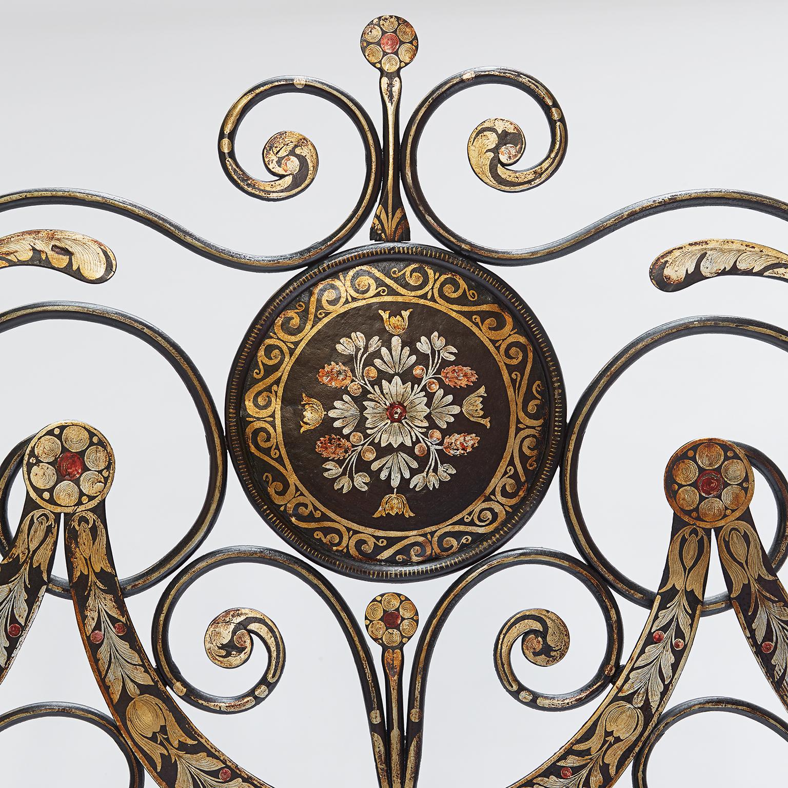 19th Century Italian Genoese Wrought Iron Full-size Bed with Floral Painting In Good Condition For Sale In Milan, IT
