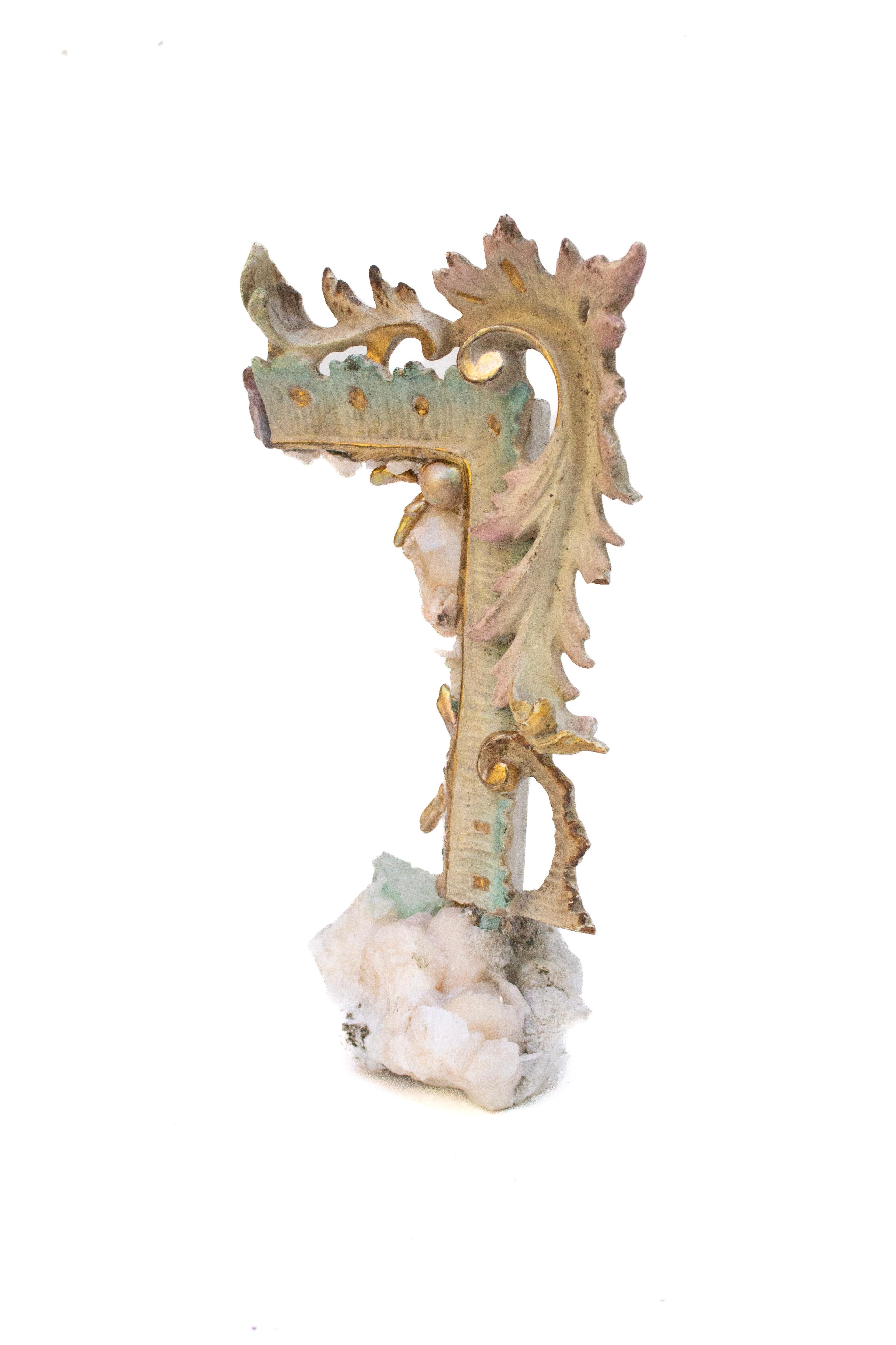 19th Century Italian Gilded Frame Fragment with Apophyllite and Baroque Pearls In Good Condition For Sale In Dublin, Dalkey