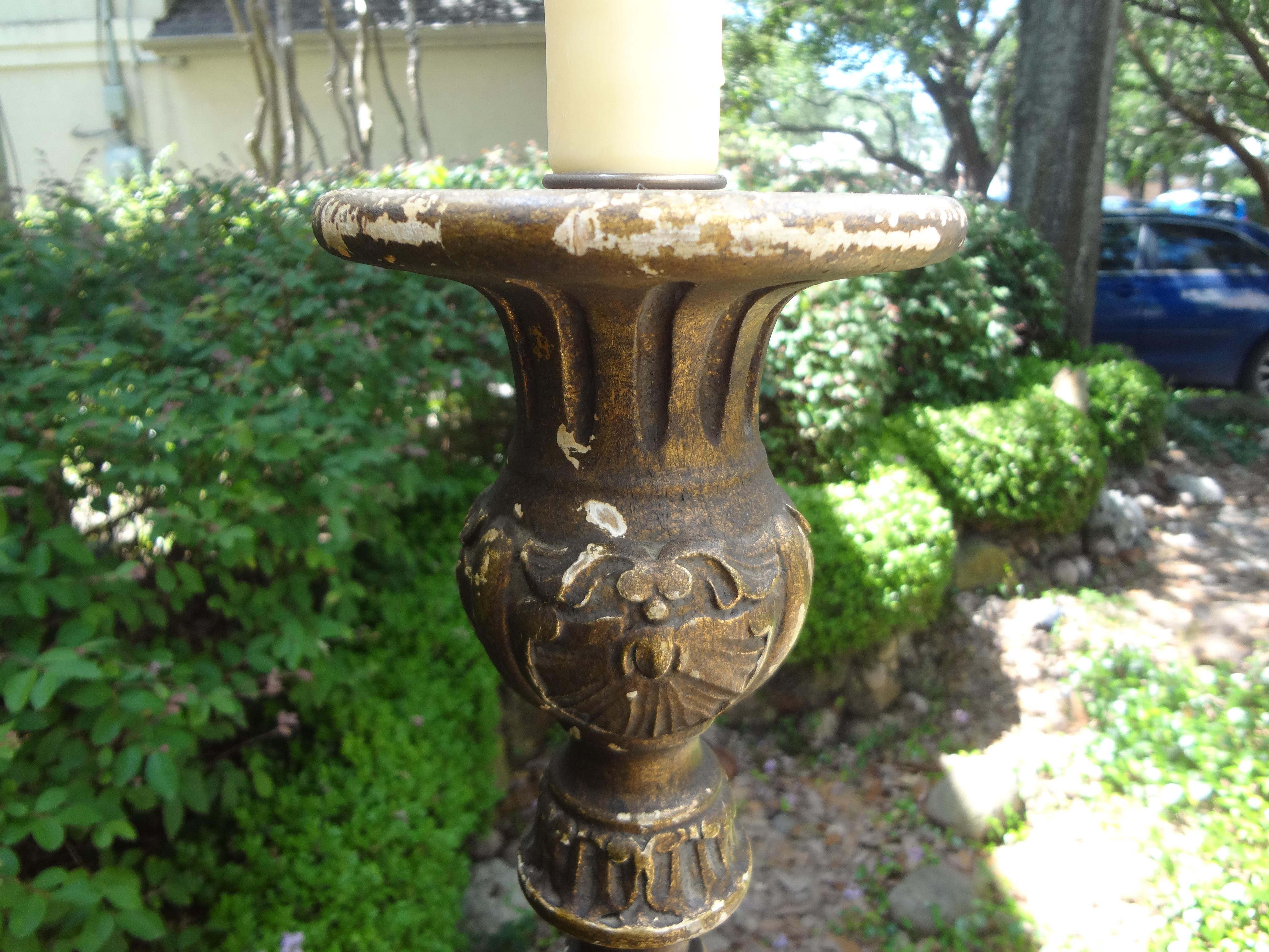 Lampe italienne en bois doré du 19e siècle en vente 2