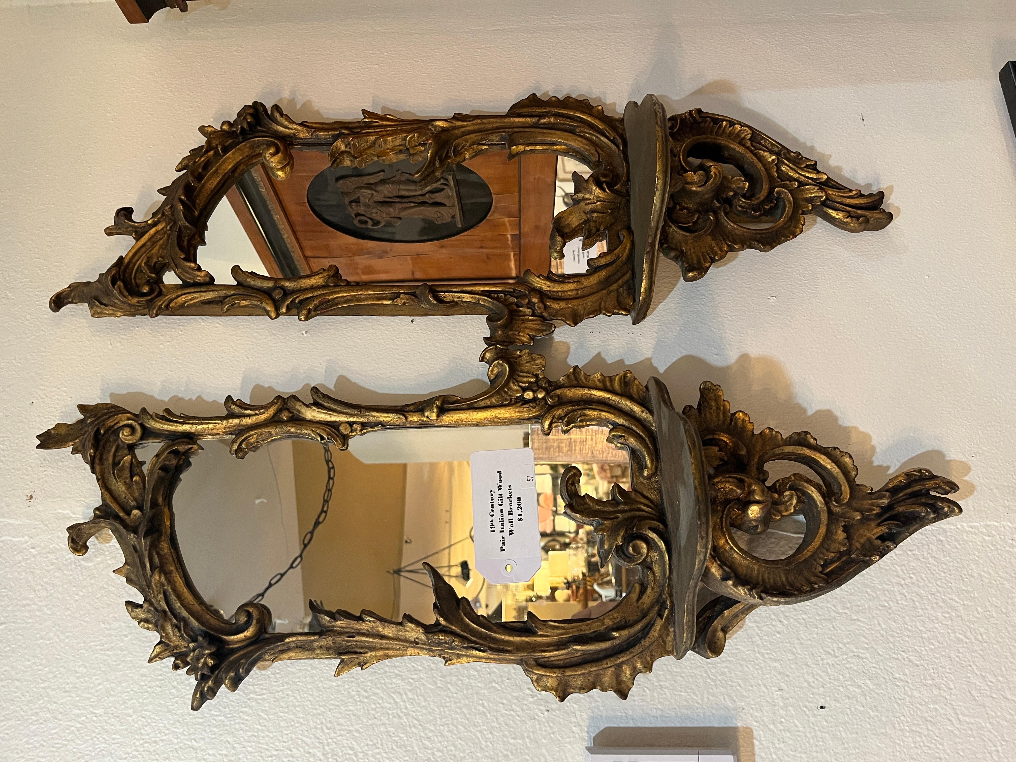 19th Century Italian Gilt Wood Wall Brackets In Good Condition For Sale In Scottsdale, AZ