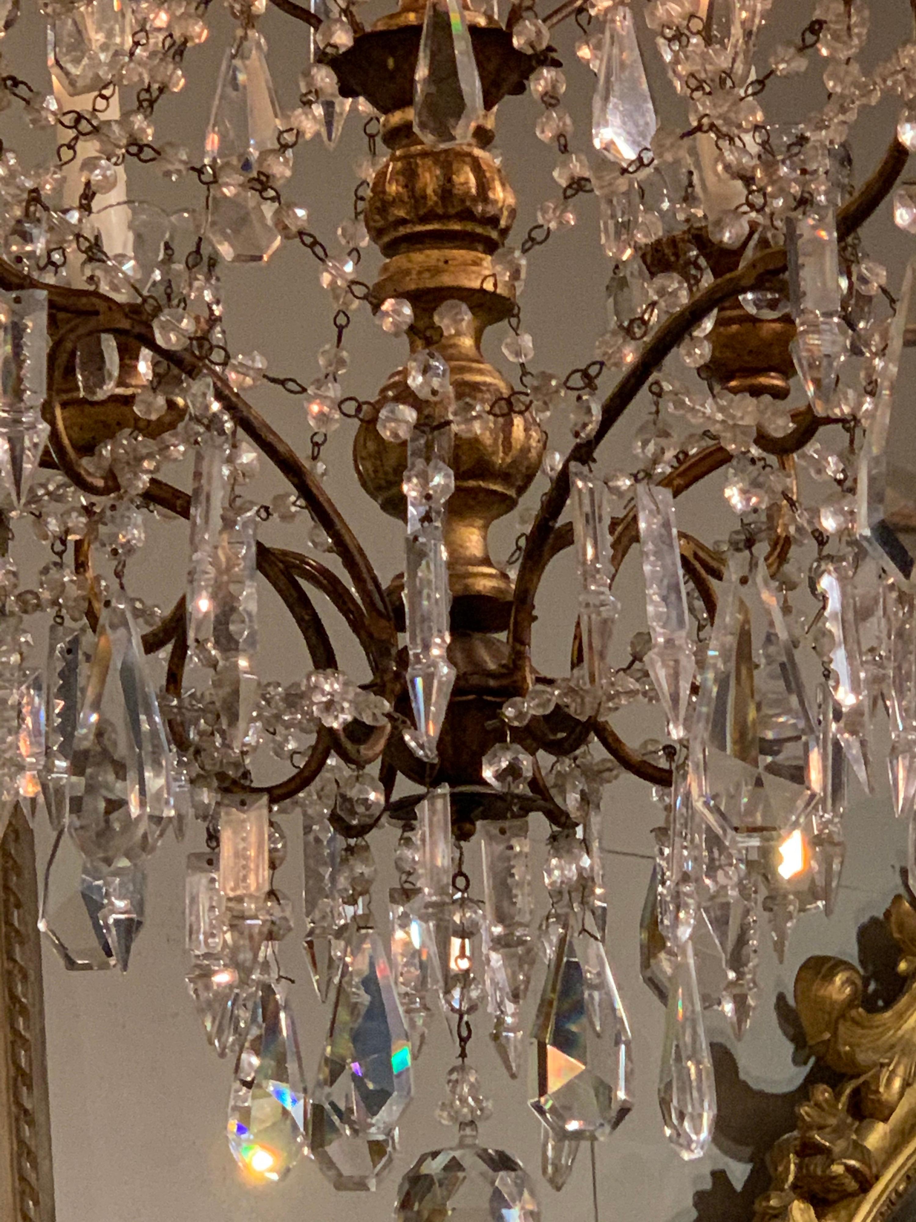 19th Century Italian Giltwood and Beaded Crystal Chandelier For Sale 2