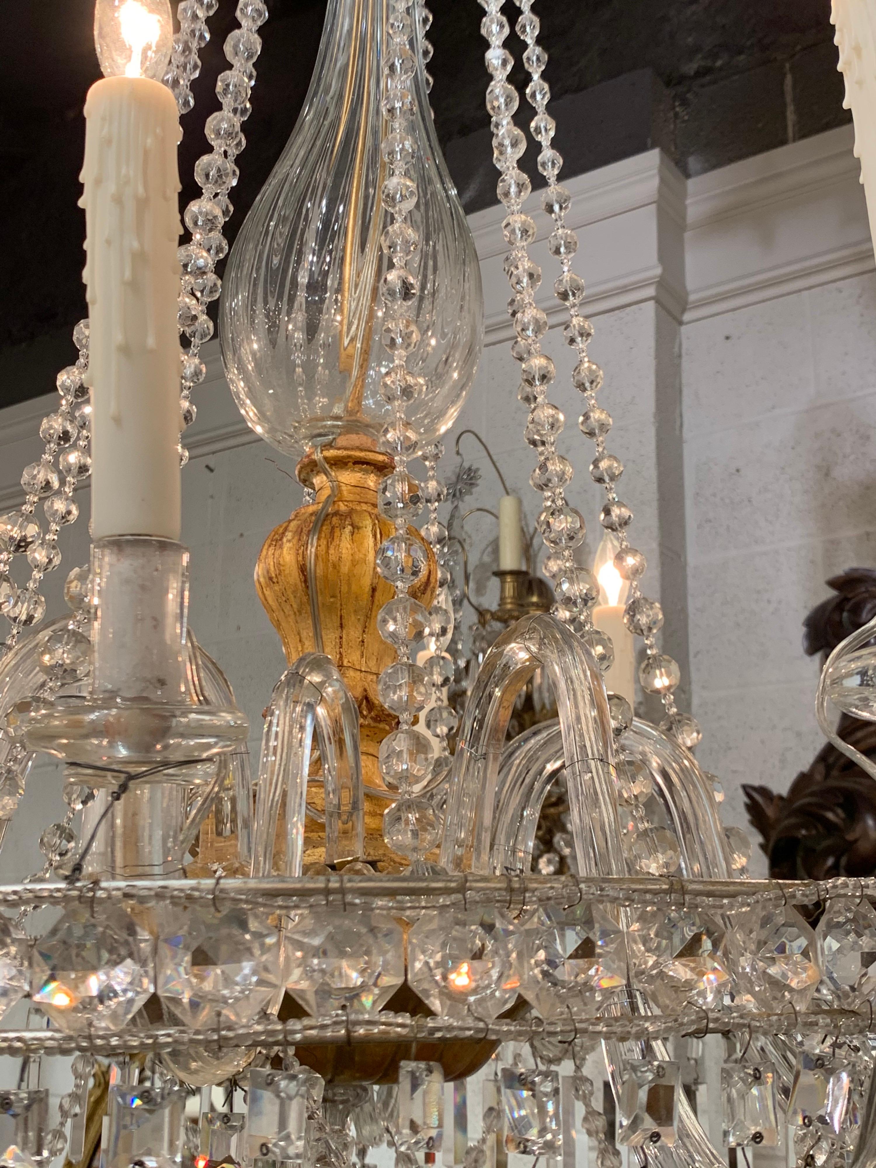 19th Century Italian Giltwood and Crystal 10-Light Chandelier For Sale 1