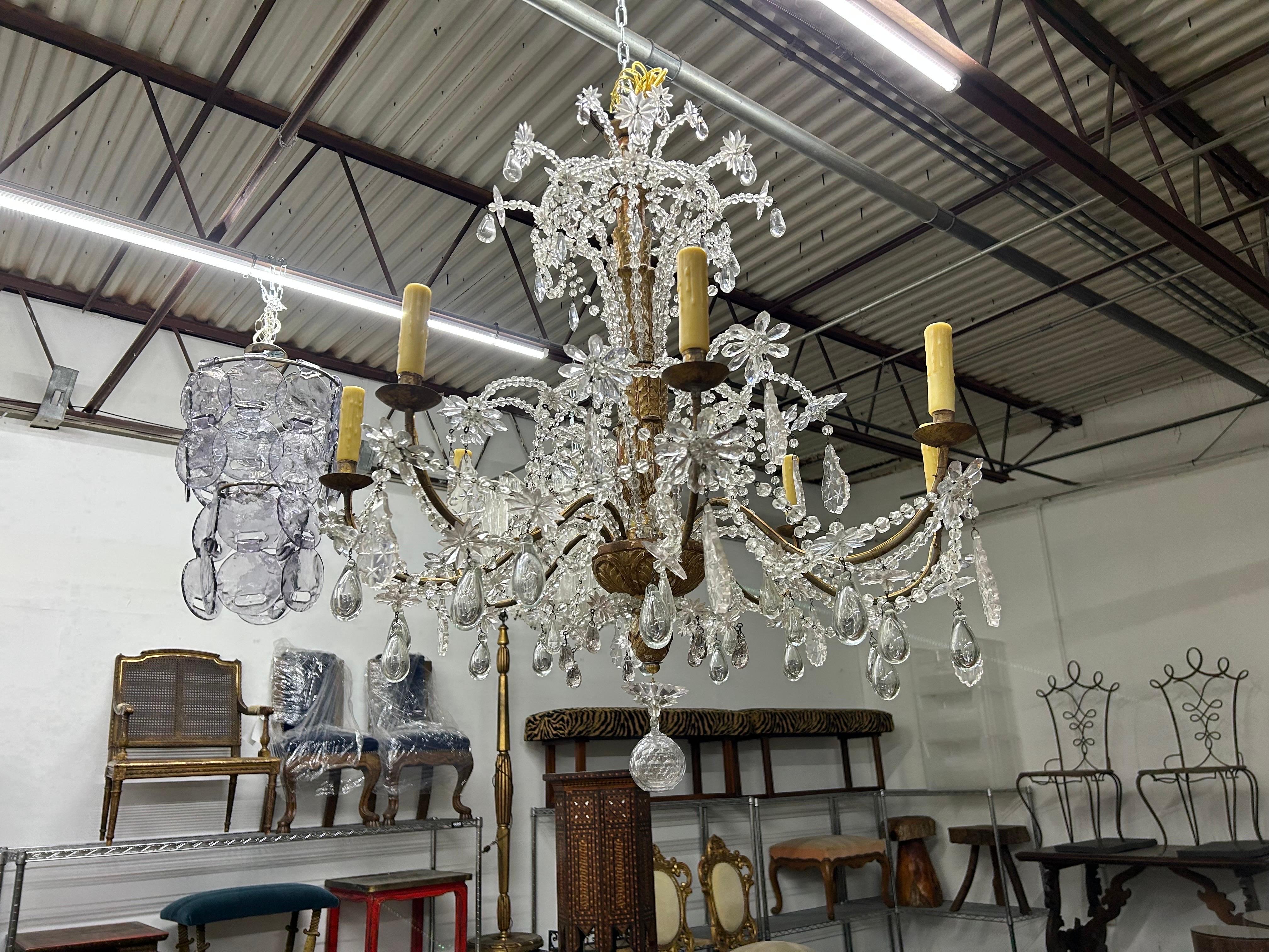 Baroque 19th Century Italian Giltwood And Crystal Genovese Chandelier For Sale