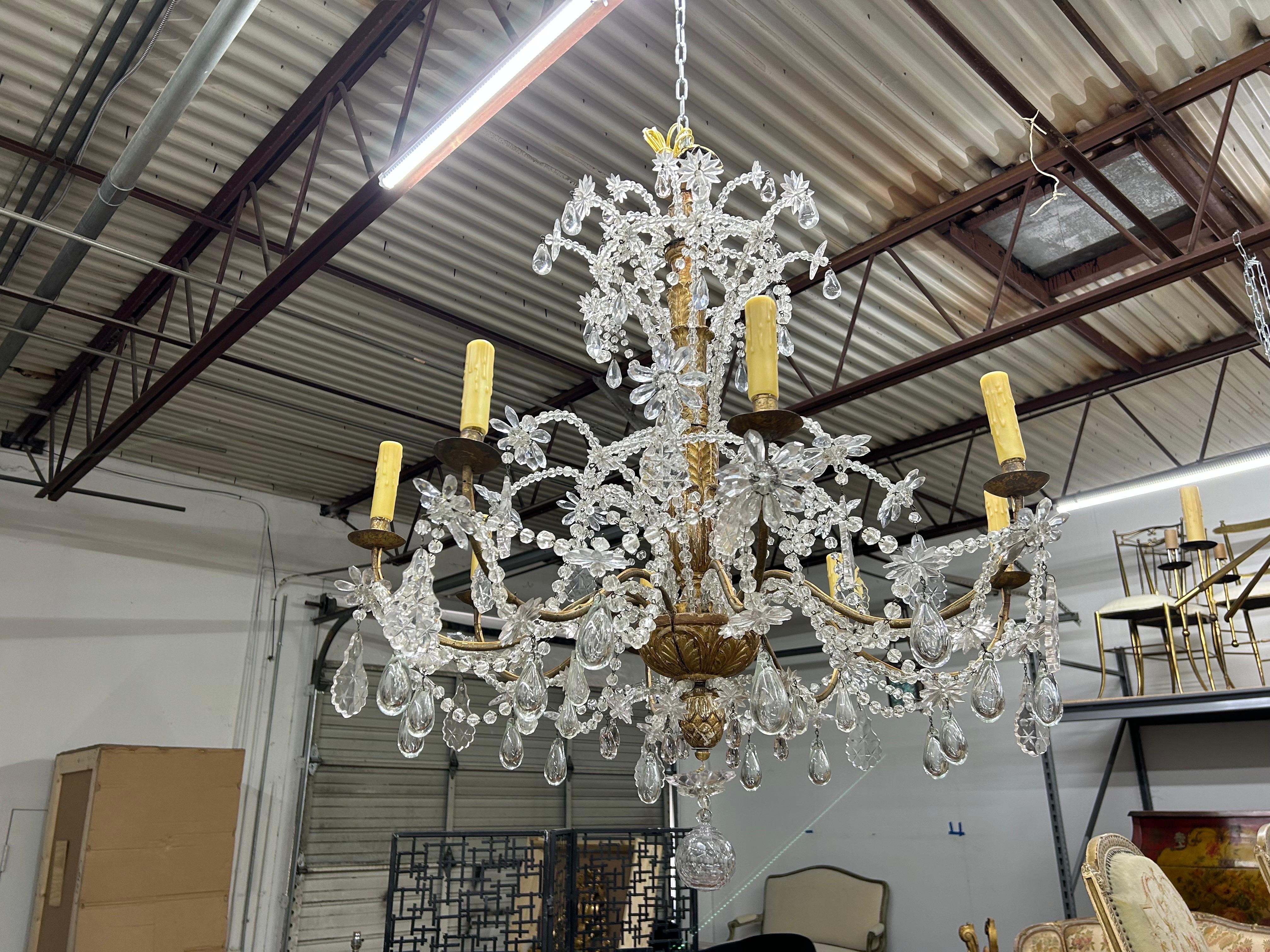 19th Century Italian Giltwood And Crystal Genovese Chandelier For Sale 5