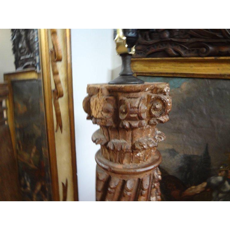 19th Century Italian Giltwood Corinthian Column Lamp For Sale 3