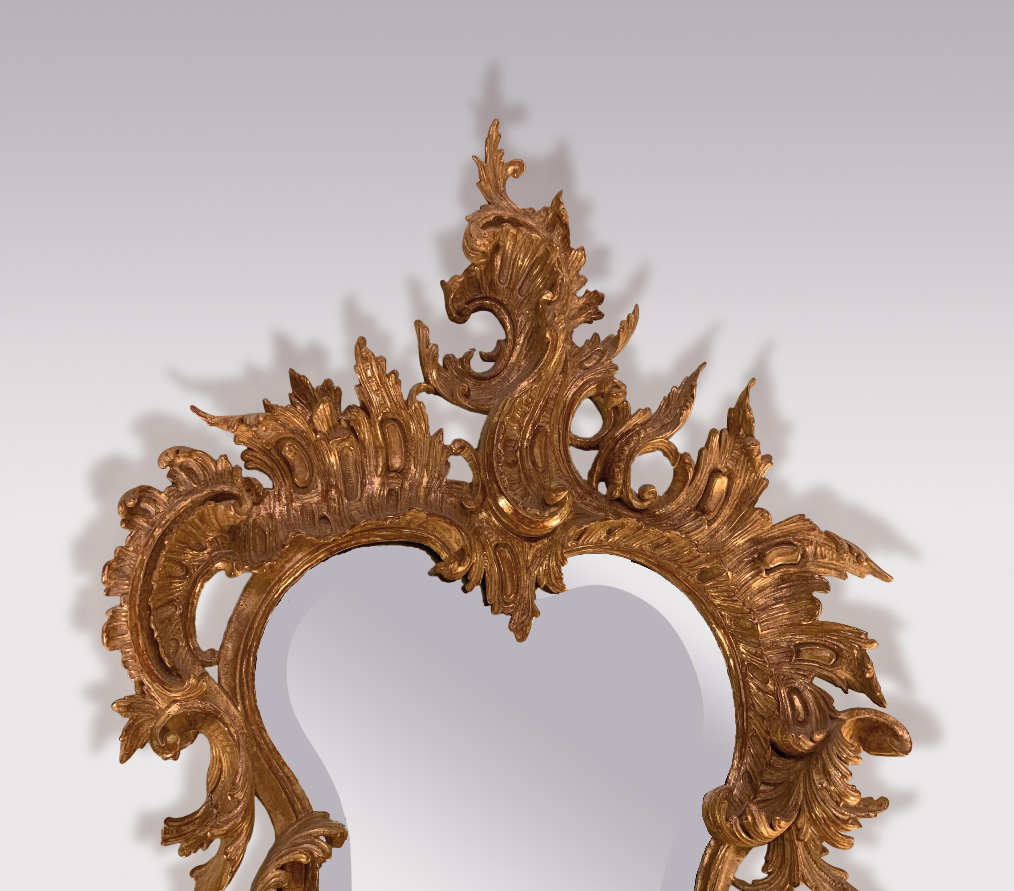 Rococo 19th Century Italian Giltwood Mirror For Sale