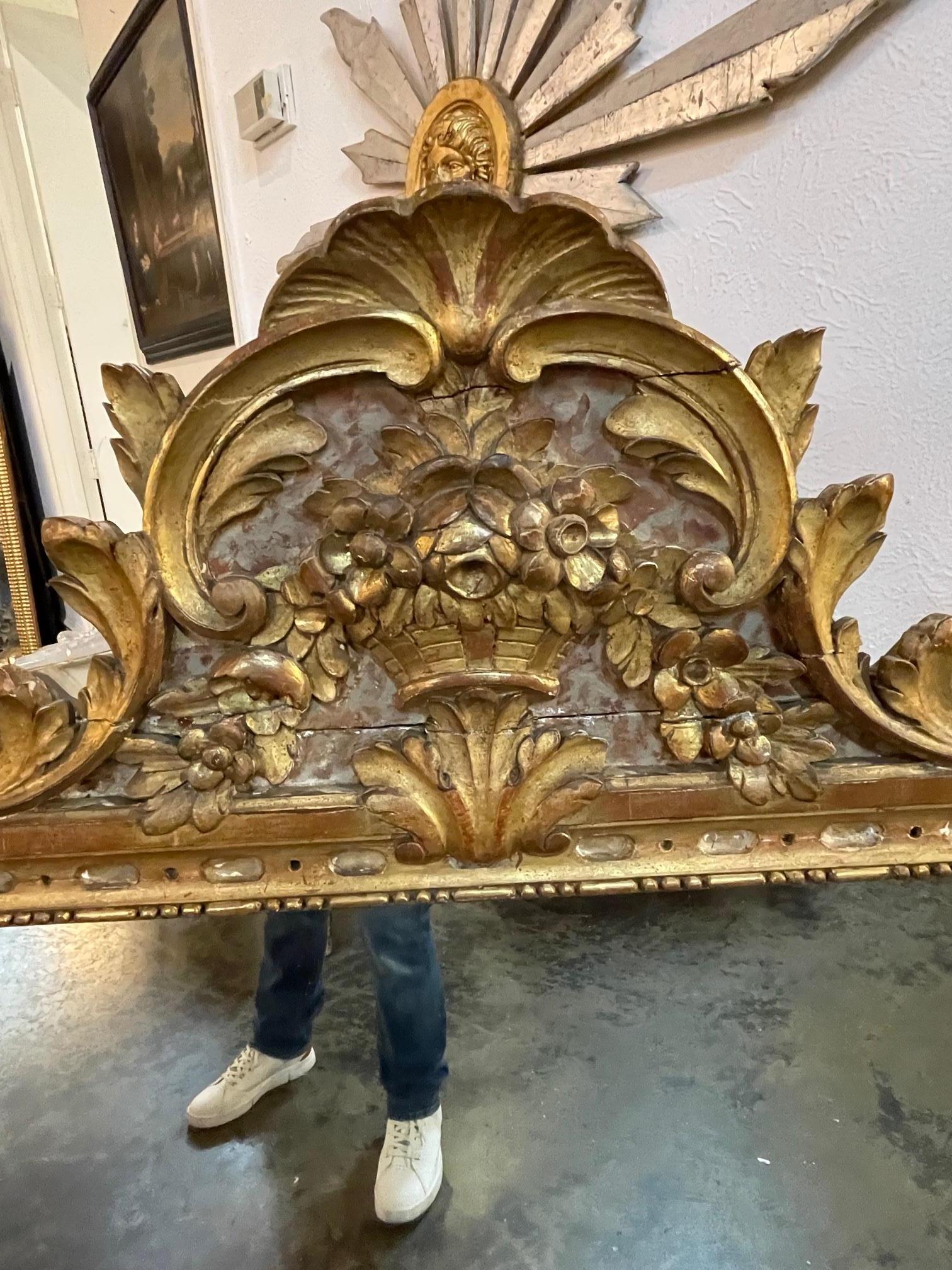 Miroir italien en bois doré du XIXe siècle Bon état - En vente à Dallas, TX