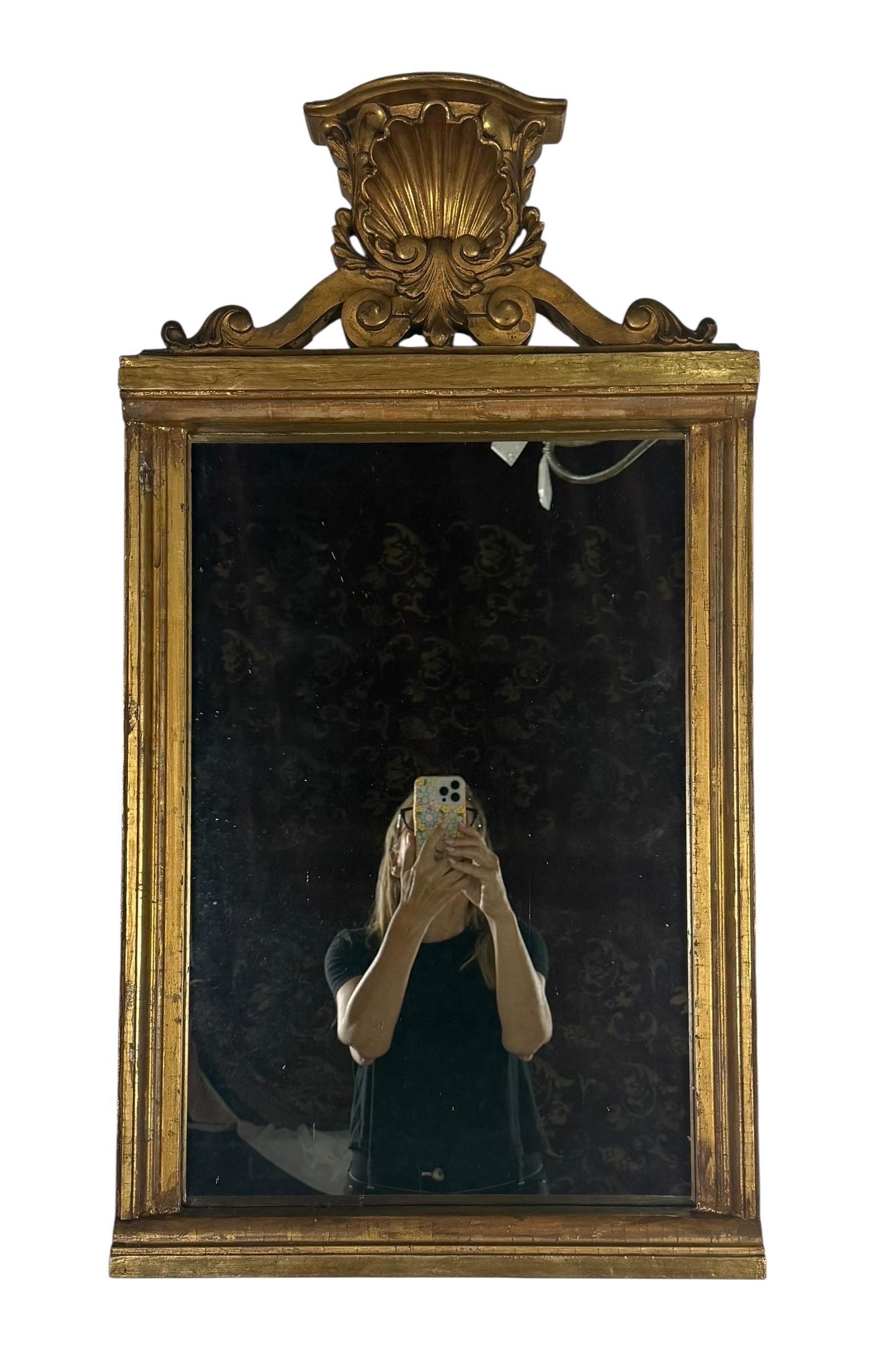 Baroque Miroir italien en bois doré du 19e siècle en vente
