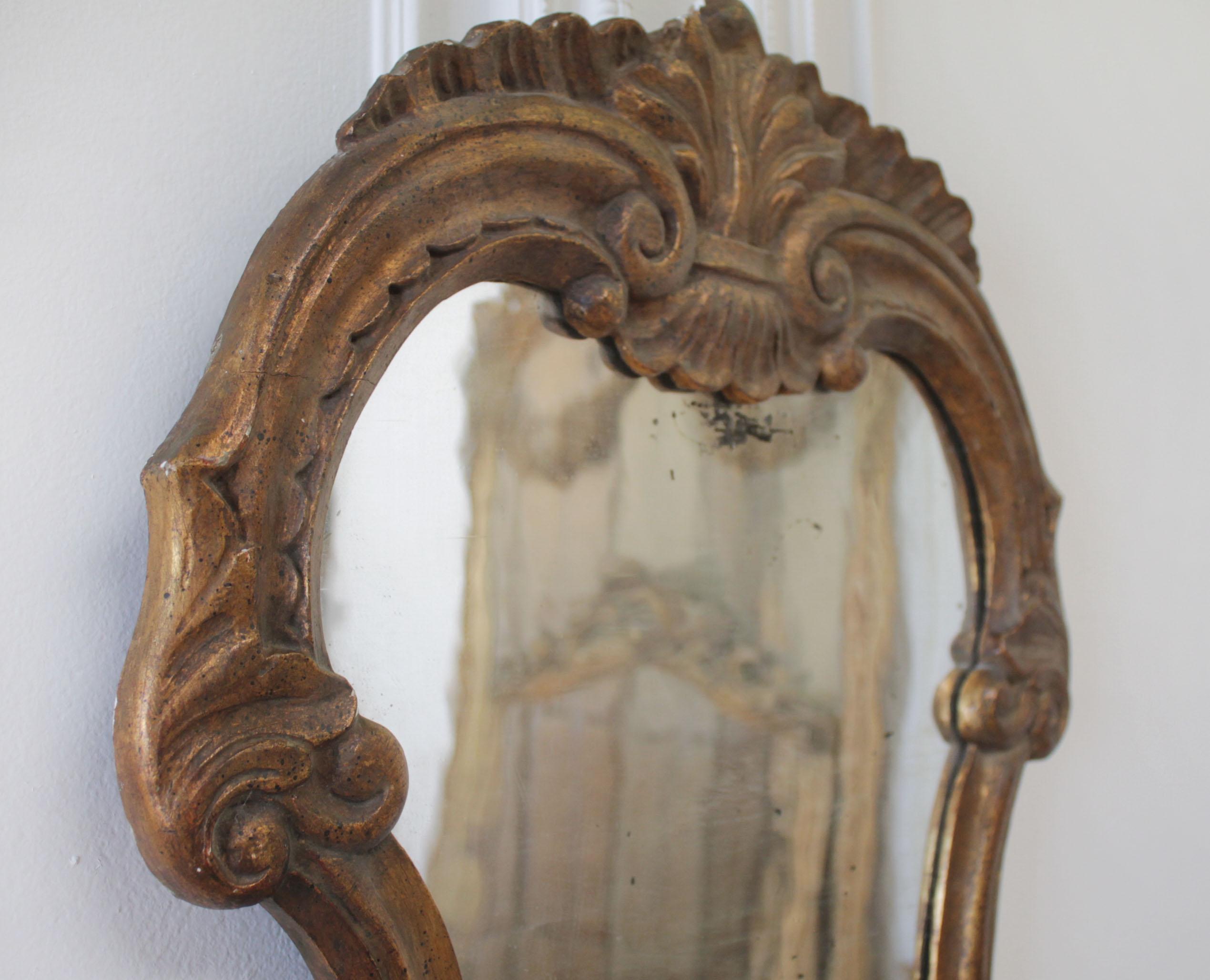 Bois doré Miroir italien en bois doré du XIXe siècle en vente