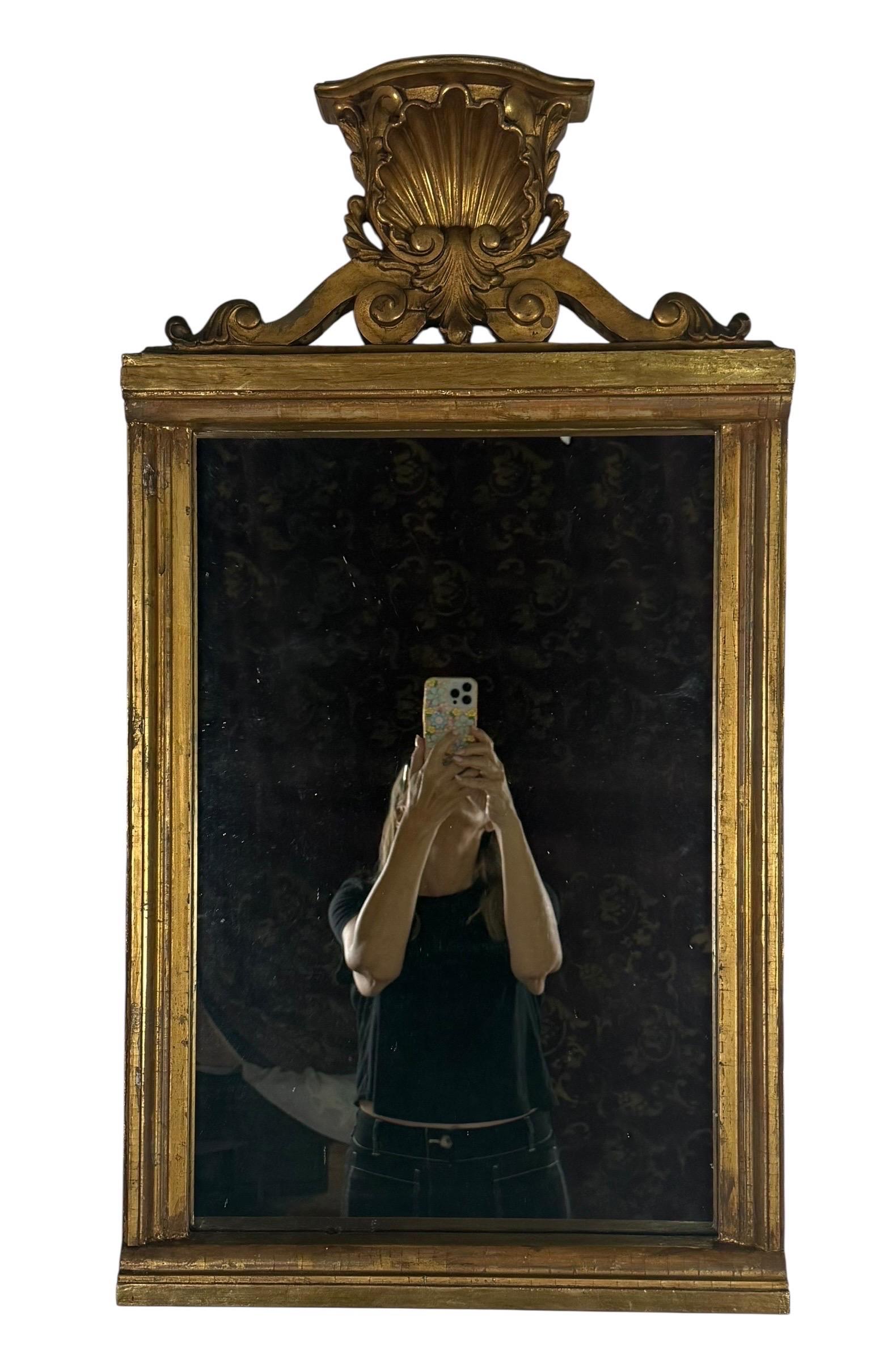Miroir italien en bois doré du 19e siècle en vente 2