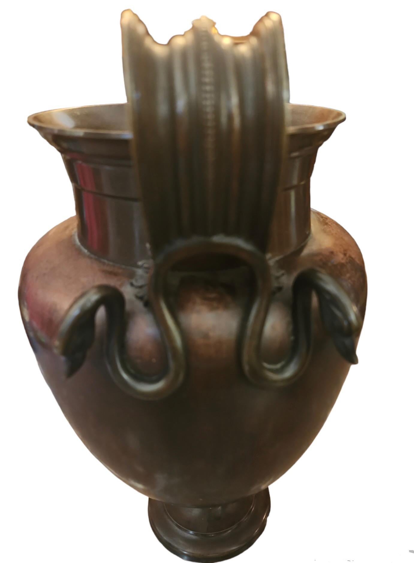 Italienische Gran Tour-Urnen aus Bronze des 19. Jahrhunderts (Gegossen) im Angebot