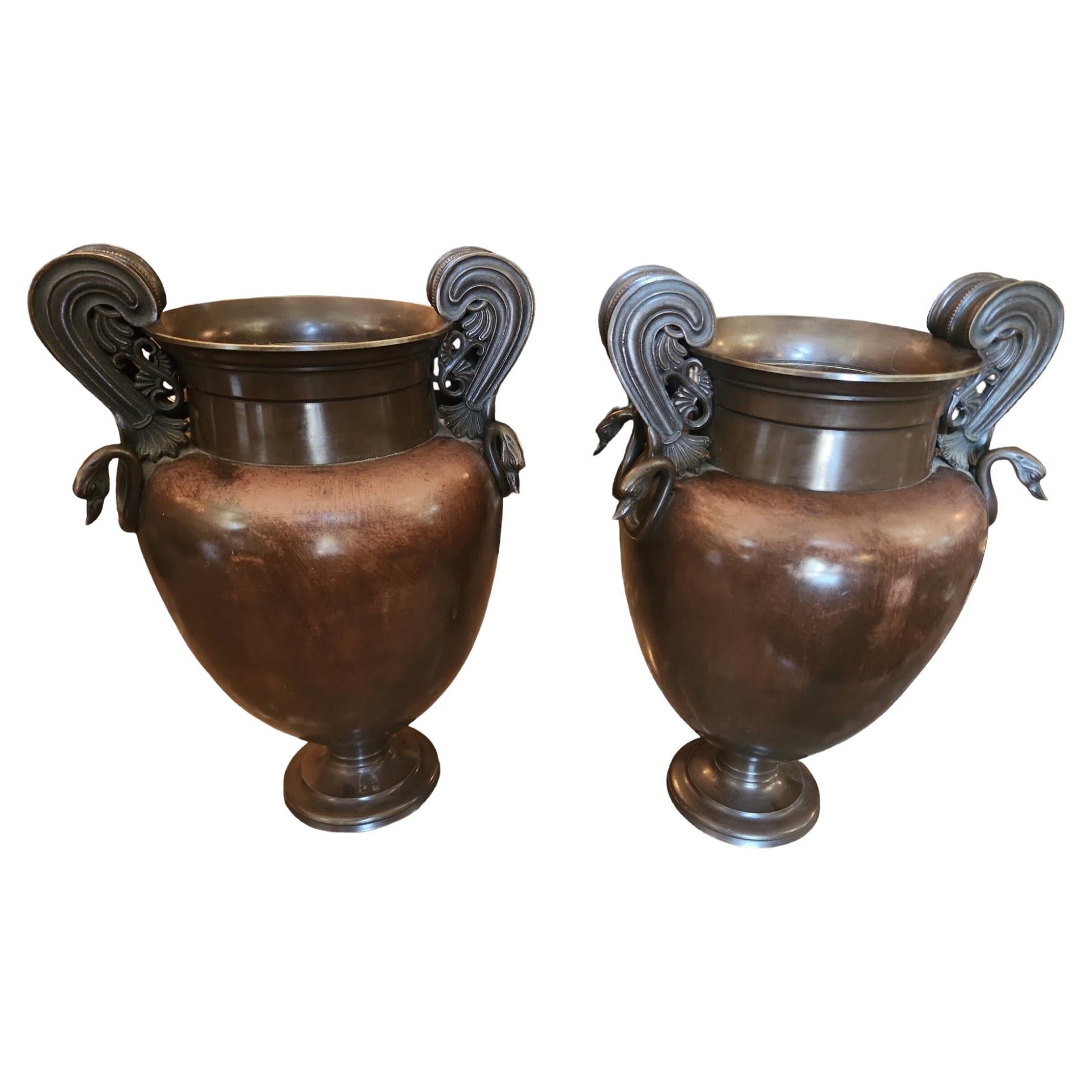 Italienische Gran Tour-Urnen aus Bronze des 19. Jahrhunderts