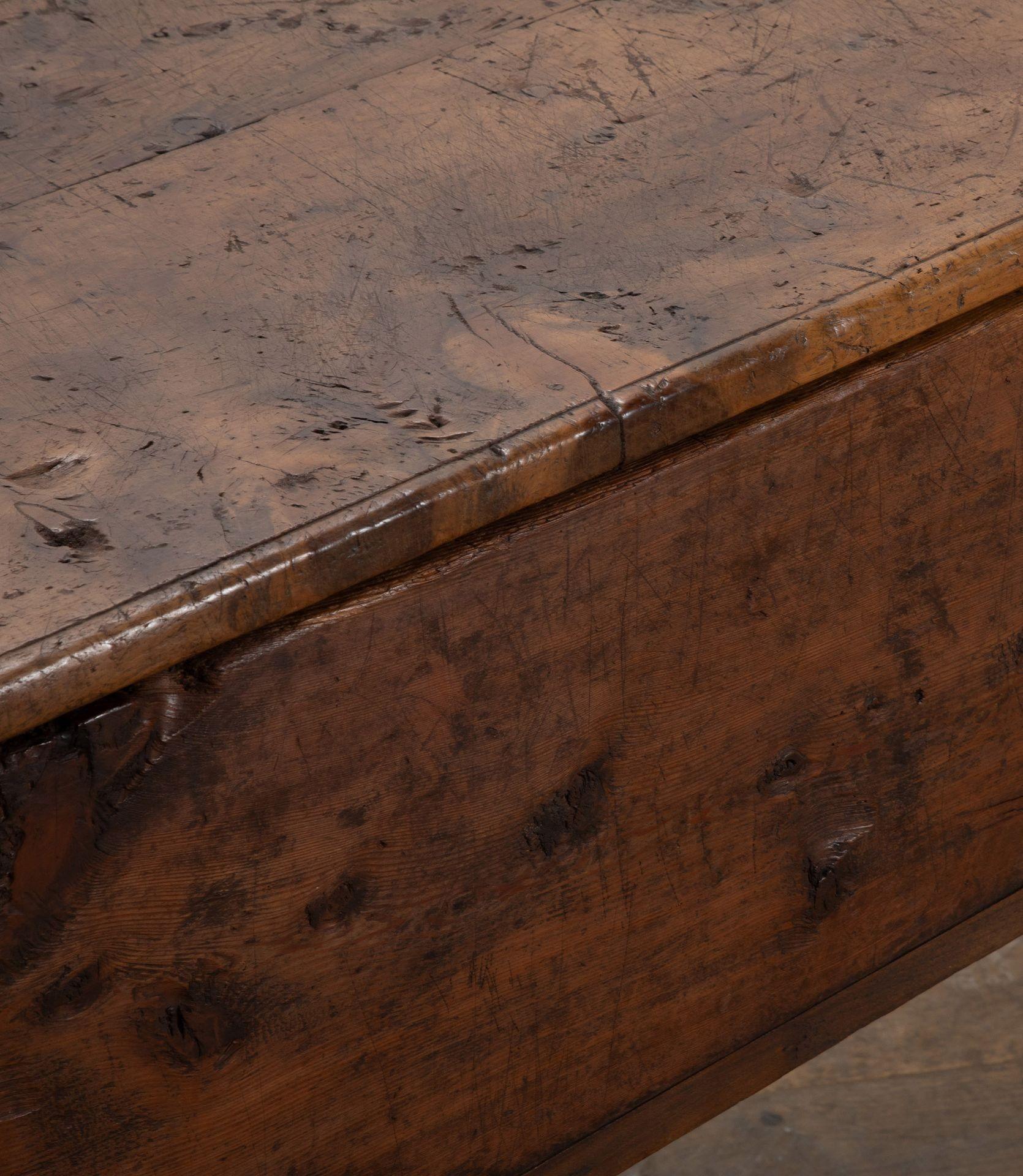 Console italienne du 19e siècle à caisson de grenier en vente 4