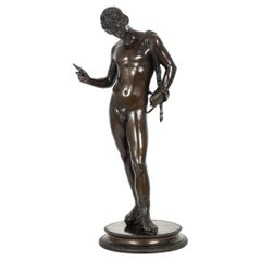 Escultura antigua de bronce "Narciso" del Grand Tour italiano del siglo XIX
