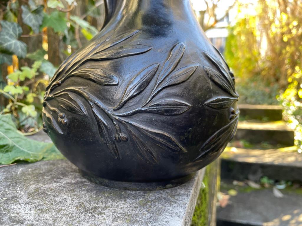 Vase à vin Grand Tour italien en bronze du 19ème siècle Askos avec poignée en forme de panthère en vente 2