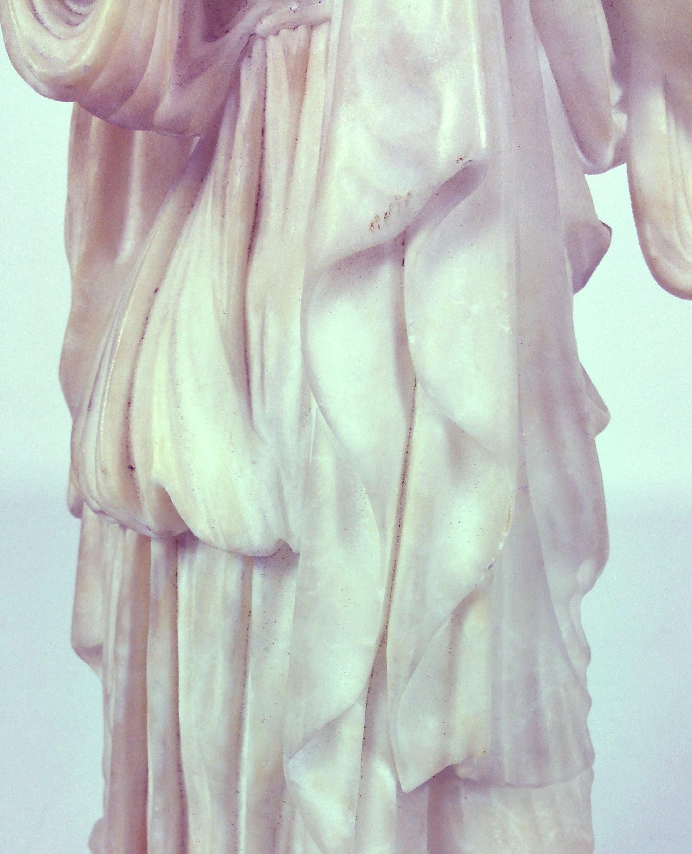 19th Century Italian Grand Tour Carved Marble Statue In Good Condition In London, west Sussex