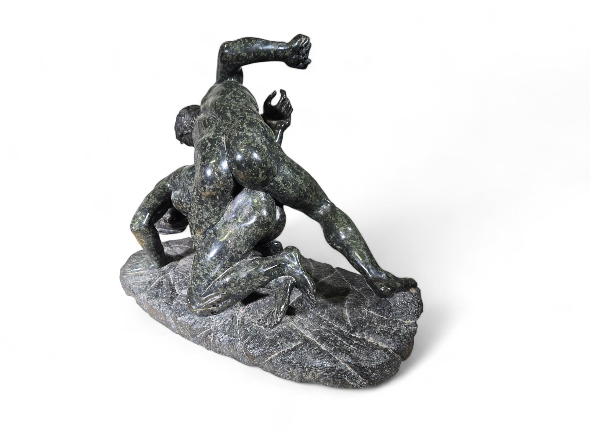 19th-Century Italian Grand Tour Sculpture – Uffizi Wrestlers in Serpentine Marbl For Sale 3