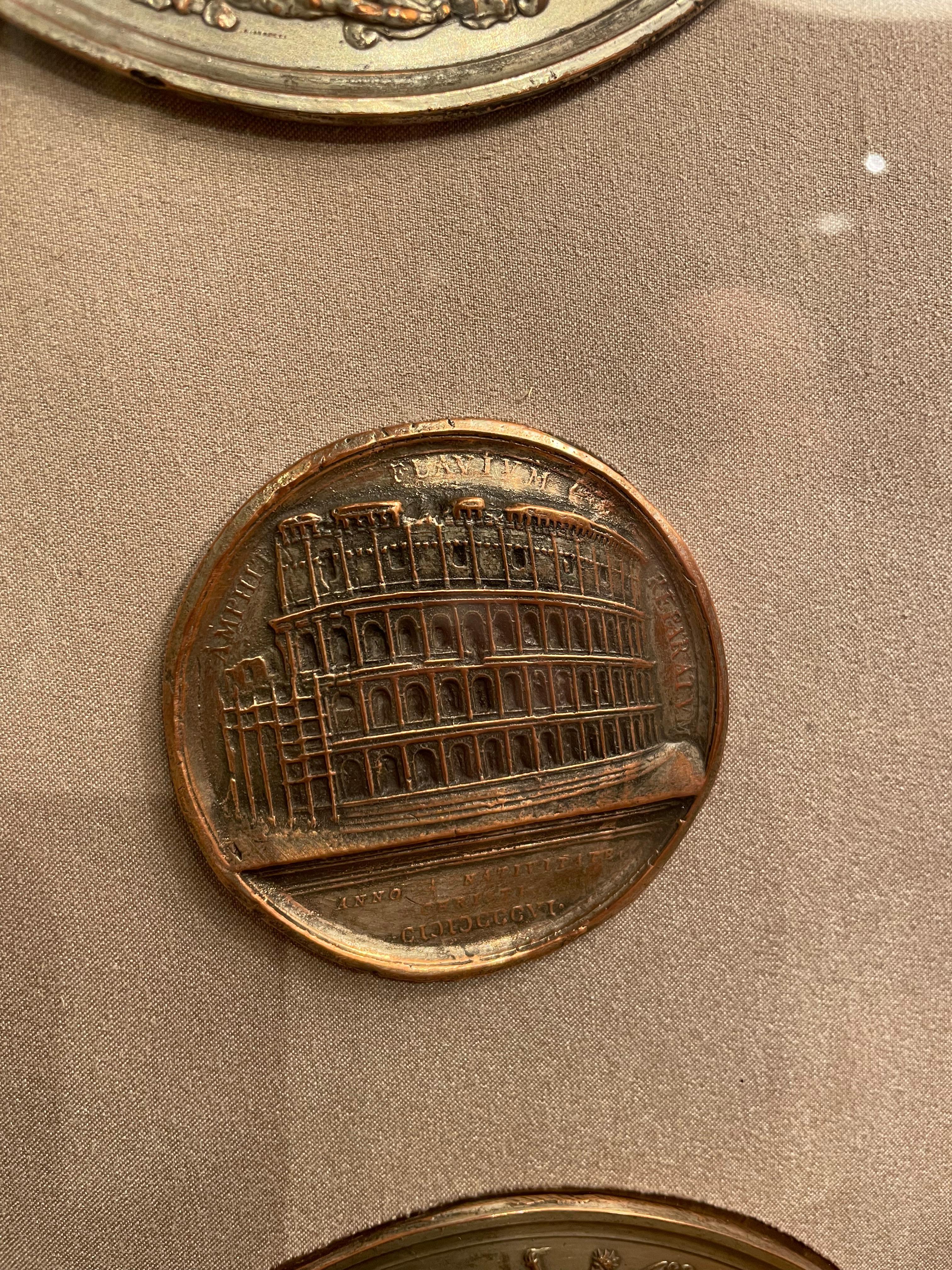 Set di medaglie con ritratto dei 12 imperatori romani del 19° secolo in vendita 2