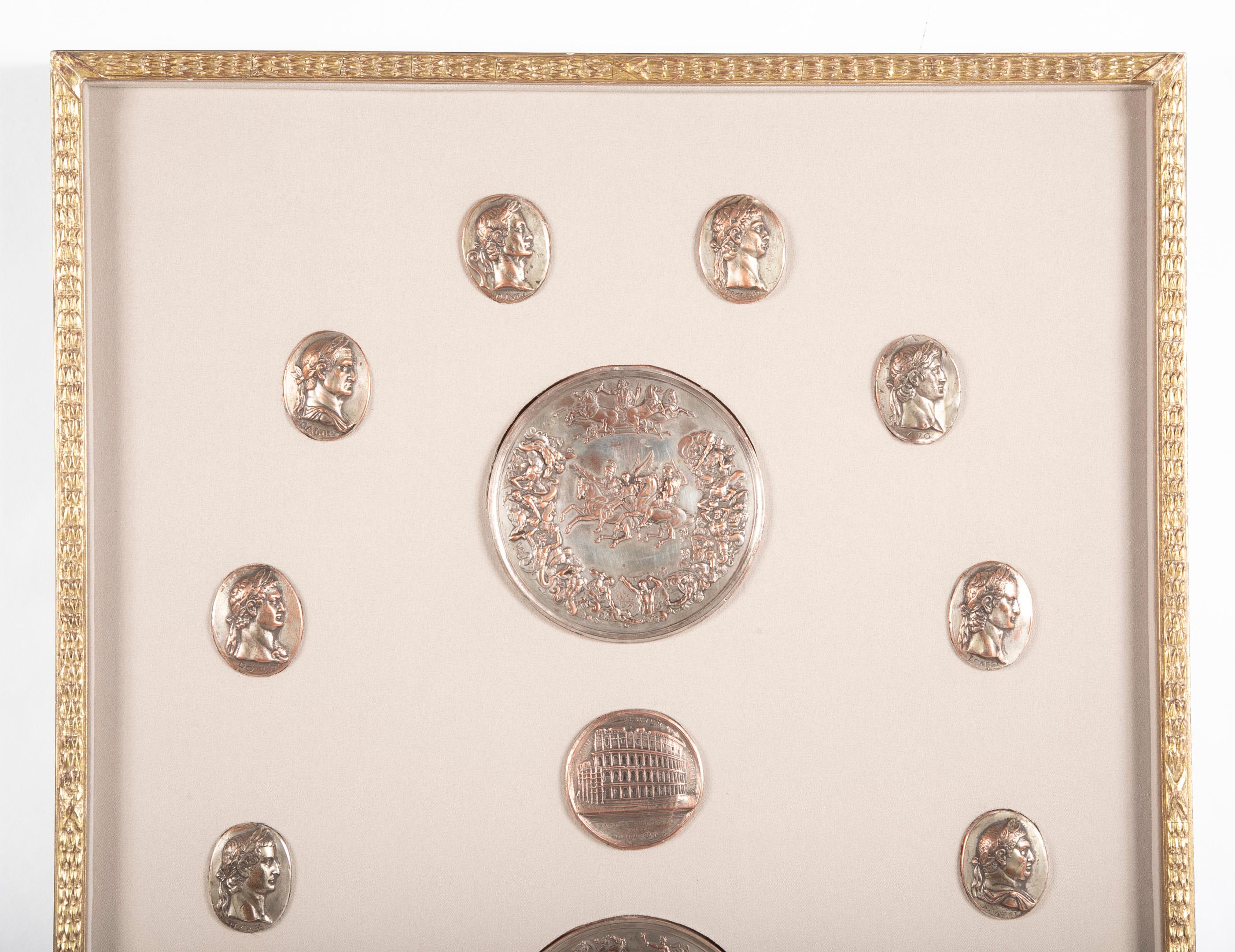 Italienisches Grand Tour-Set aus Porträtmedaillen der 12 römischen Kaiser des 19. Jahrhunderts  im Zustand „Gut“ im Angebot in Stamford, CT