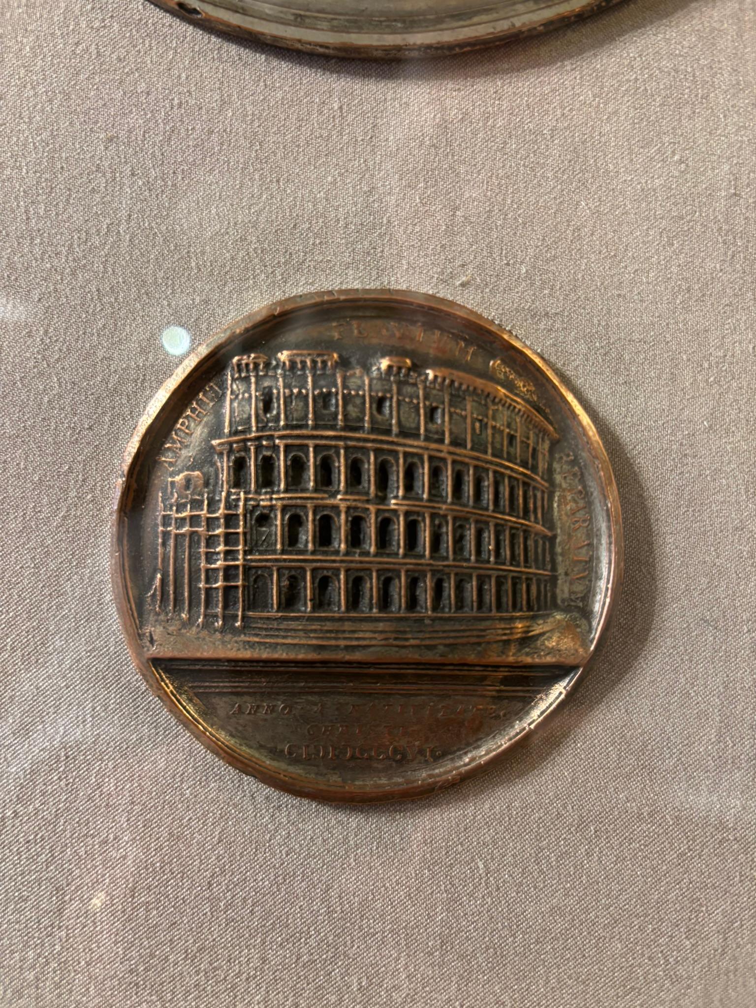 Bronze Ensemble de médailles de portraits des 12 empereurs romains du 19e siècle, Grand Tour d'Italie en vente