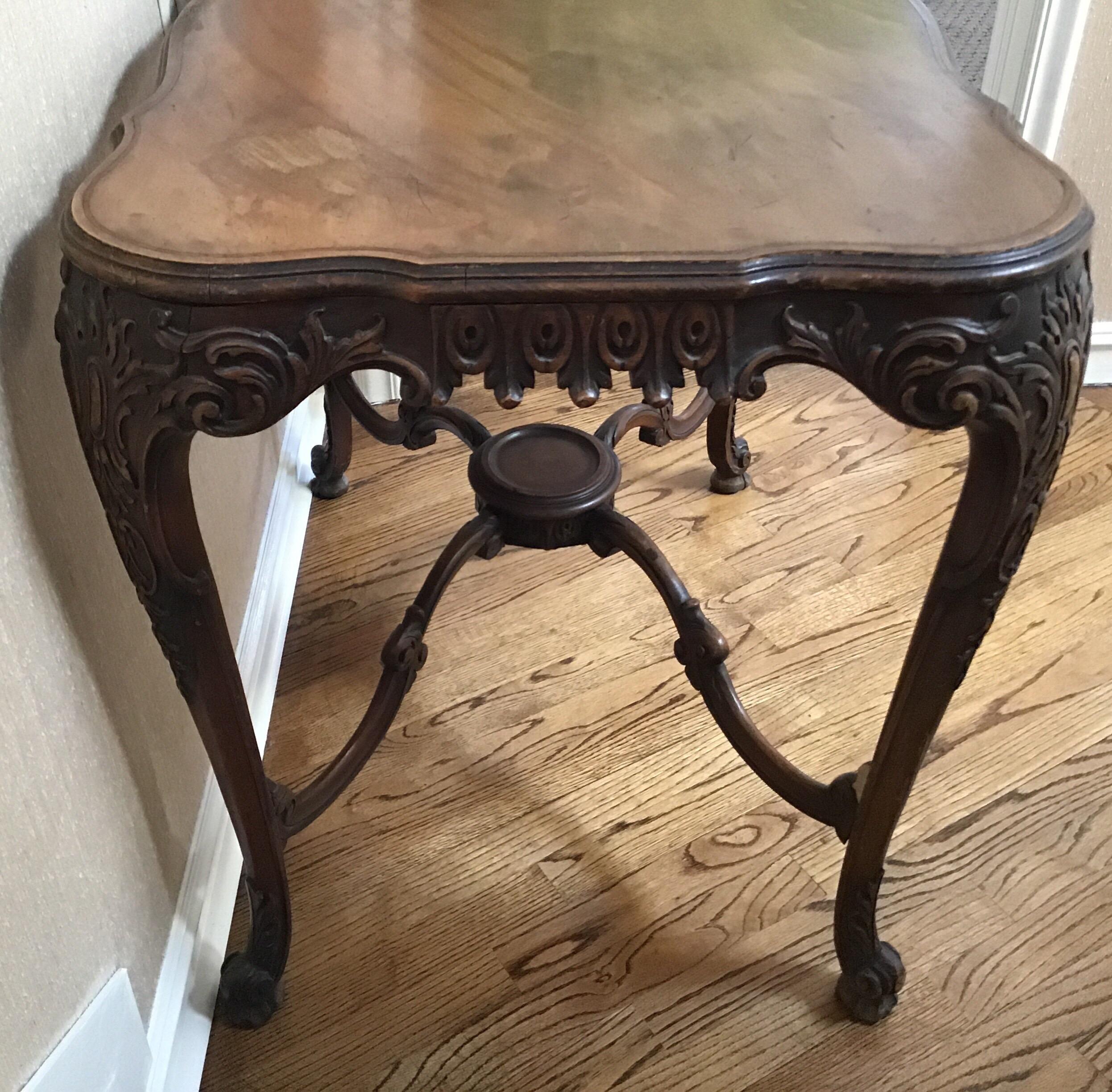 Irish 19th Century  Hand Carved Walnut Center Table For Sale 2