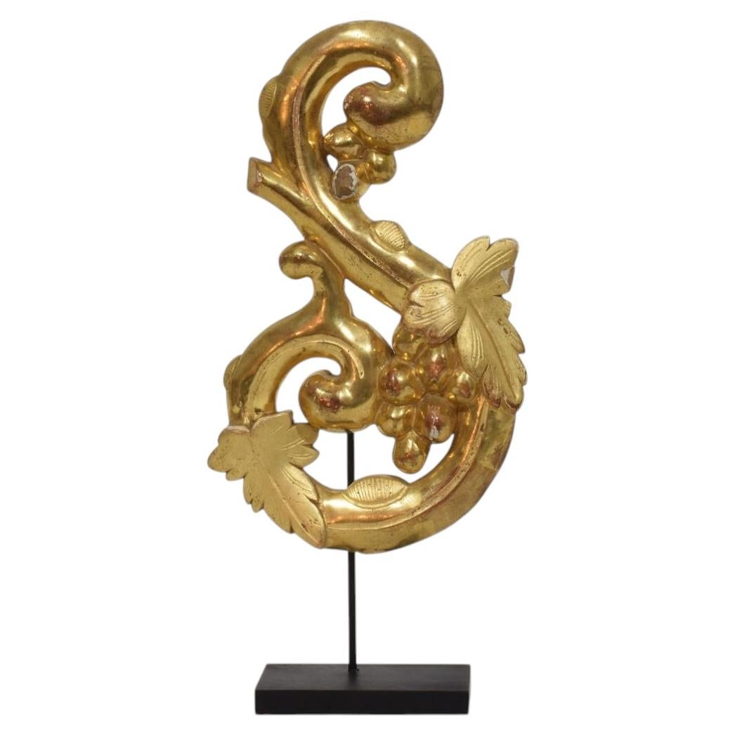 19th Century Italian Hand Carved Giltwood Baroque Style Curl Ornament