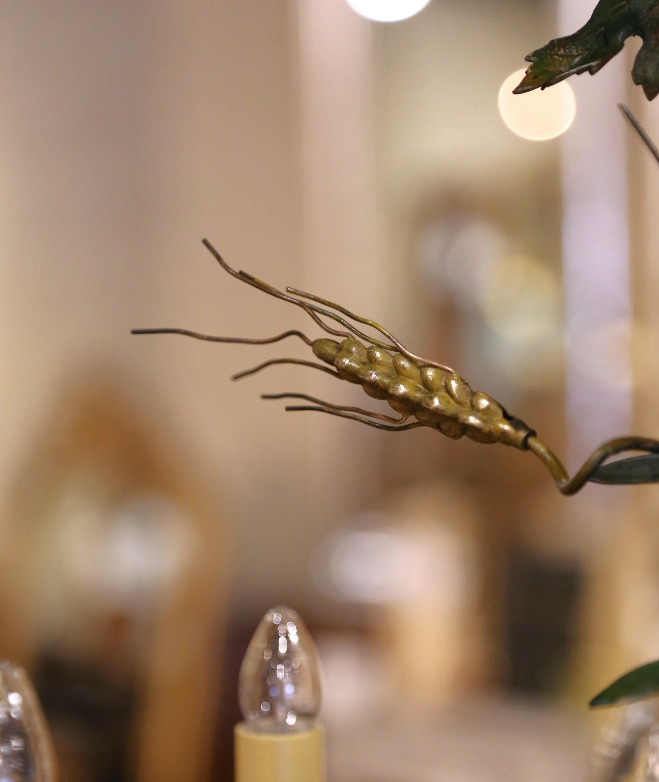 Lustre à huit lumières en laiton peint à la main, raisin et blé, 19e siècle, Italie en vente 1