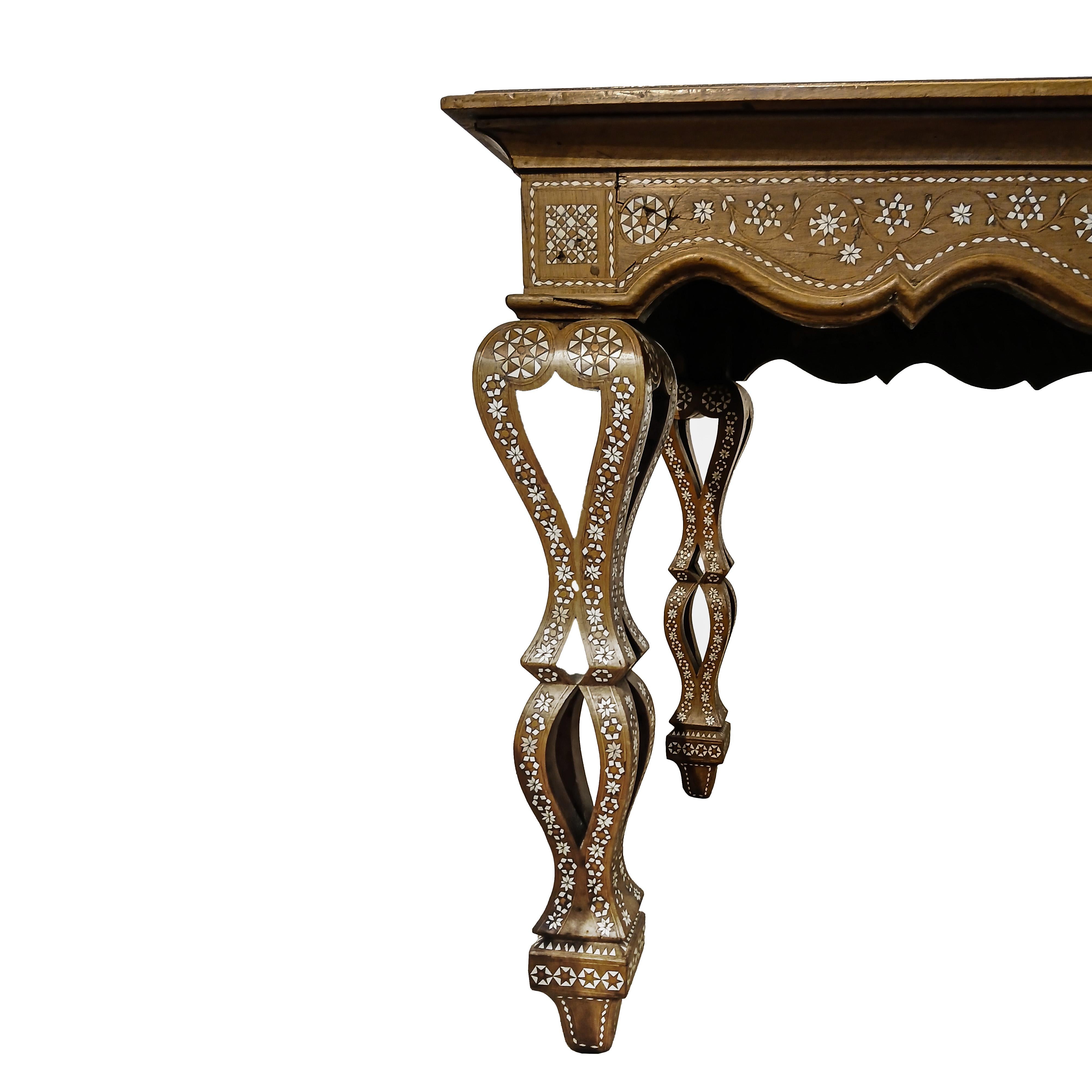 Escritorio de marquetería italiana del siglo XIX, renacimiento barroco en venta 6