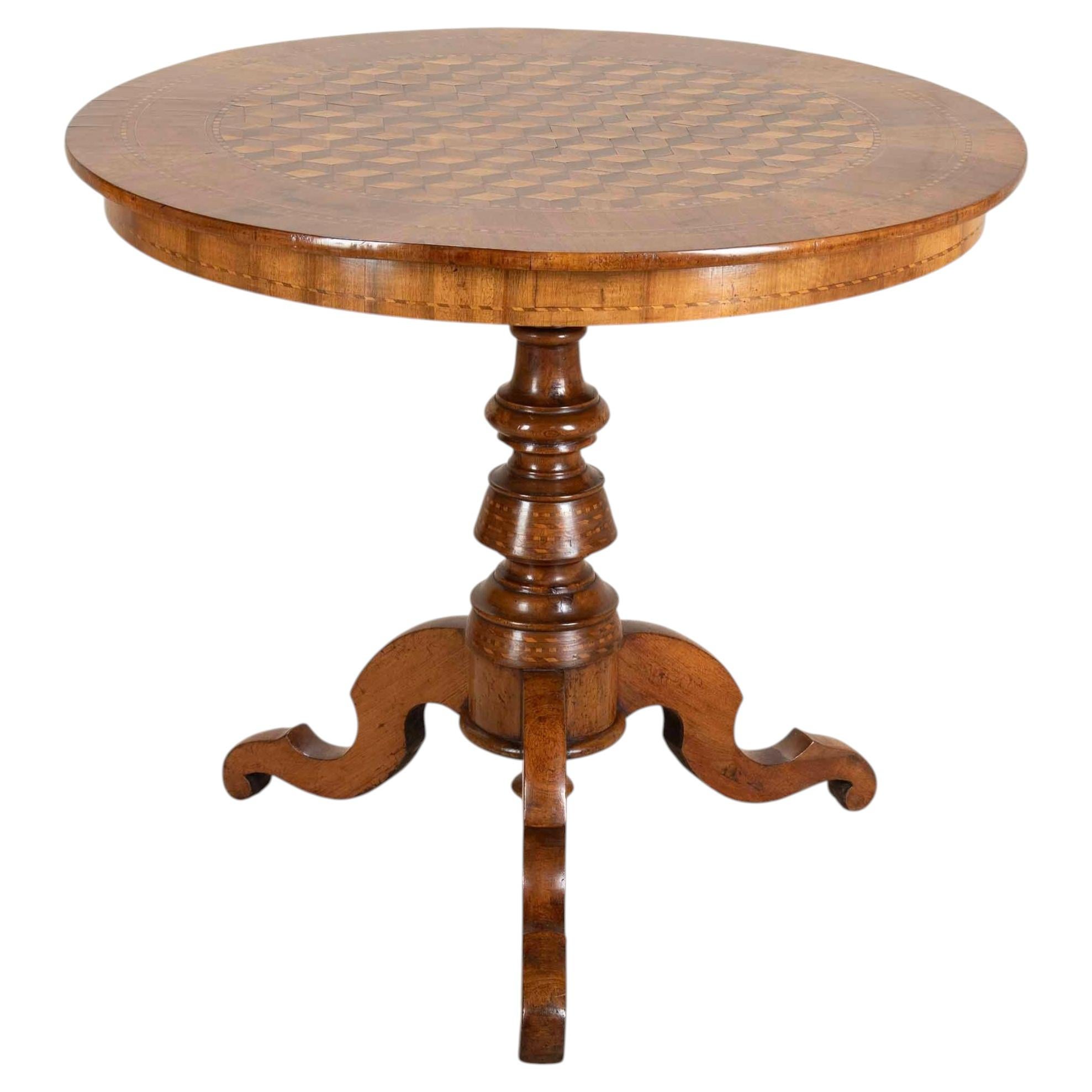 Table italienne marquetée du XIXe siècle