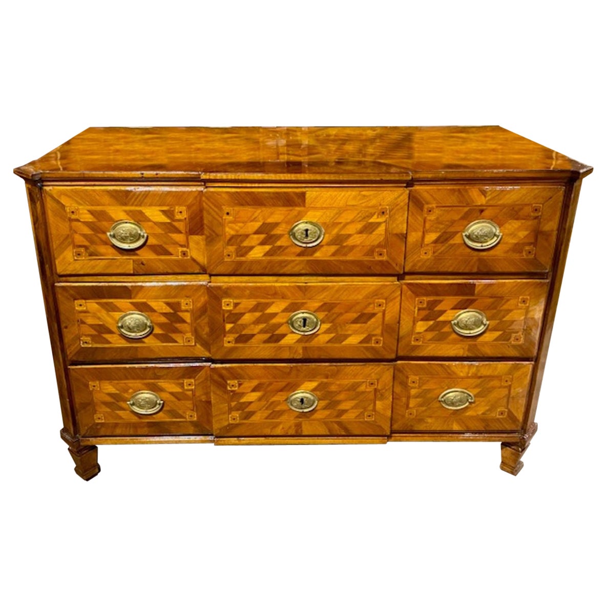 19th Century Italian Inlaid Walnut Commode en venta