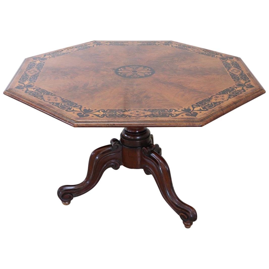 19th Century Italian Inlaid Walnut Octagonal Extendable Dining Room Table
